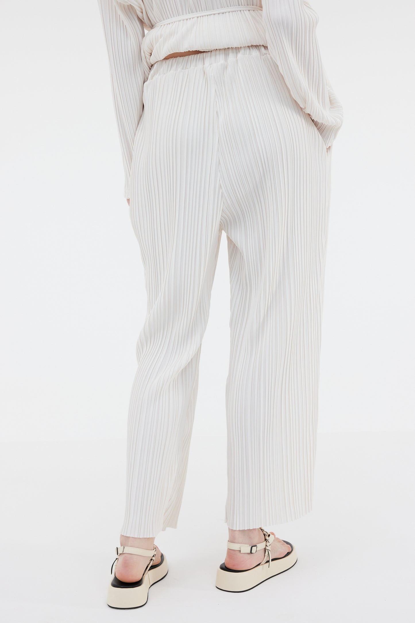 Straight Plissé Pants, Cream
