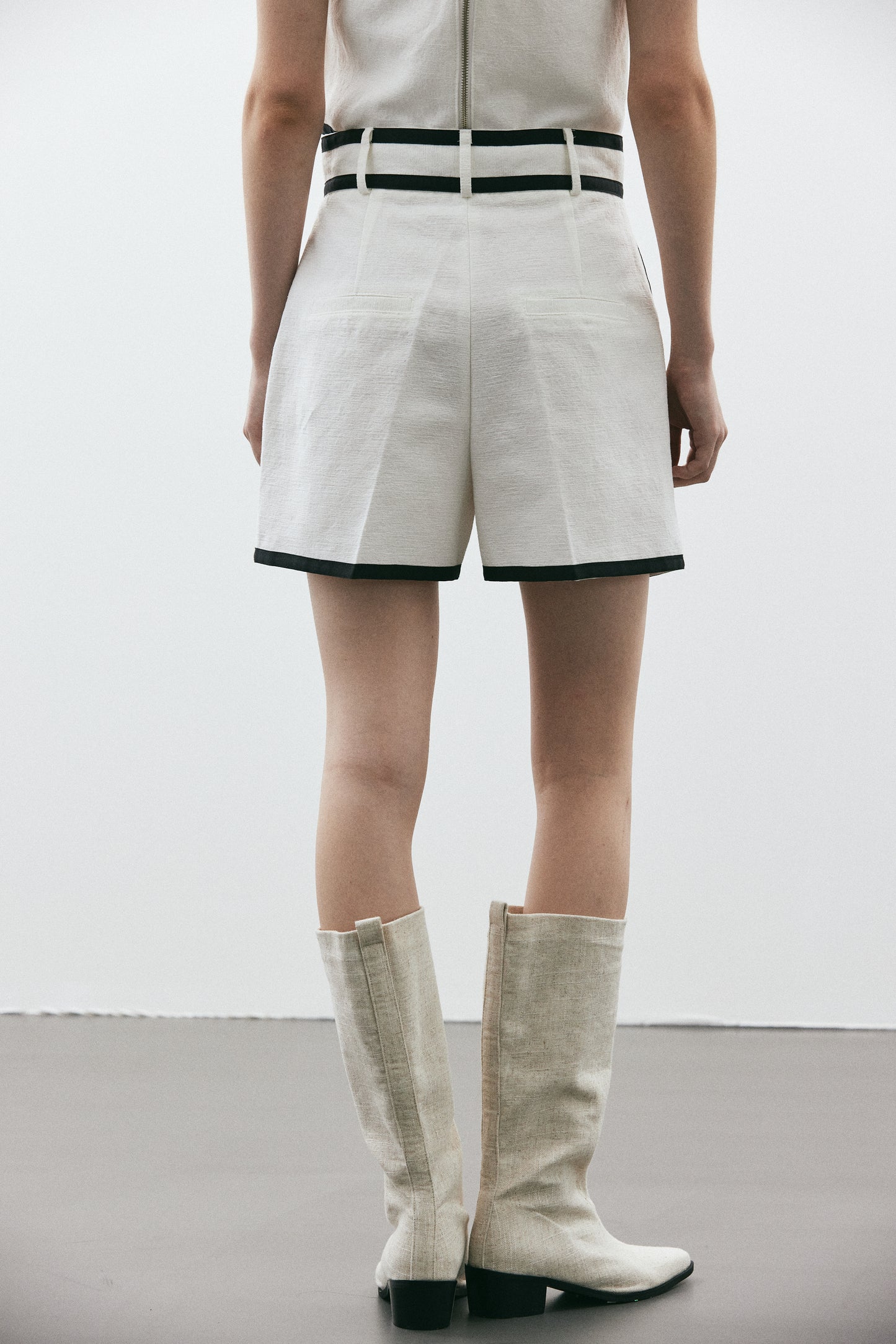 Contrast Trim Resort Shorts, Pearl White