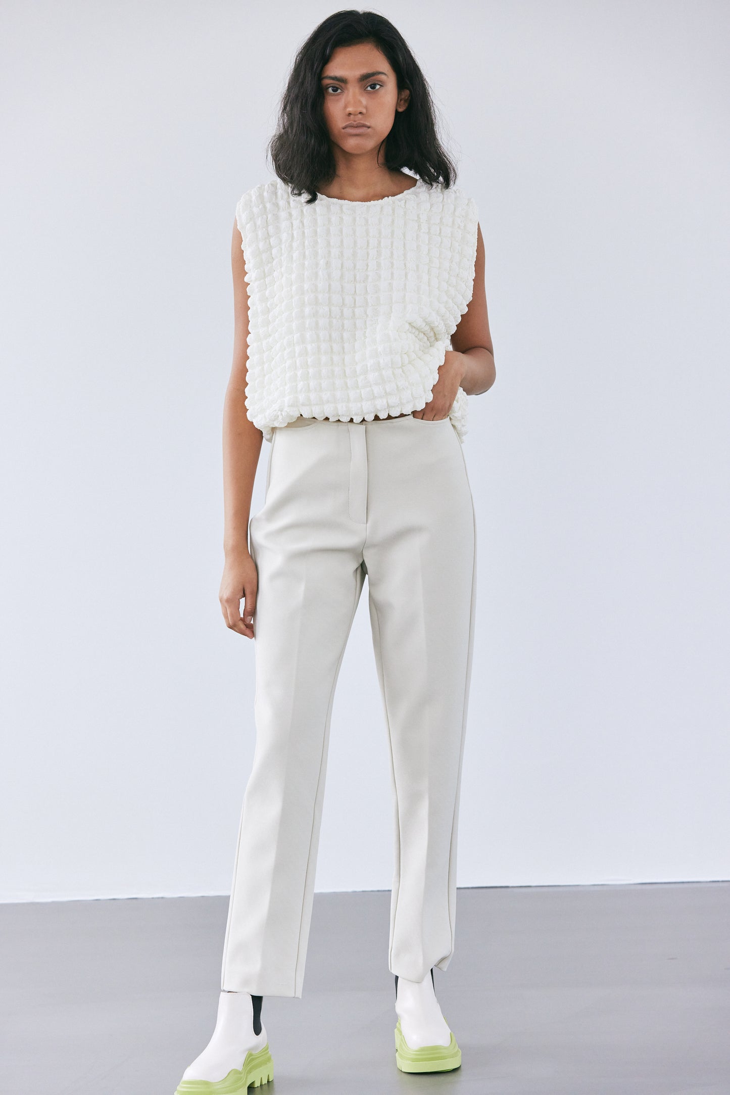 Waistless Tapered Pants, Isabelline