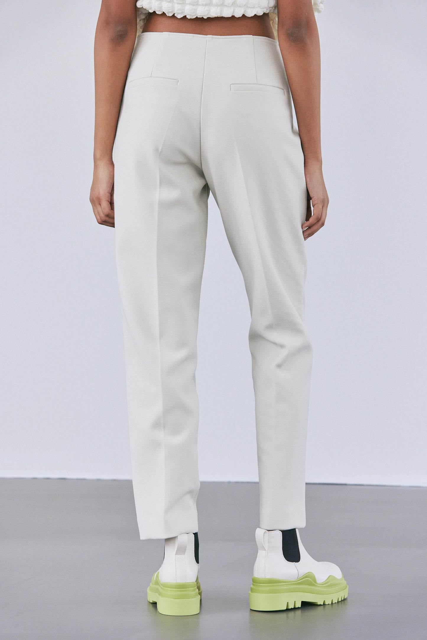 Waistless Tapered Pants, Isabelline