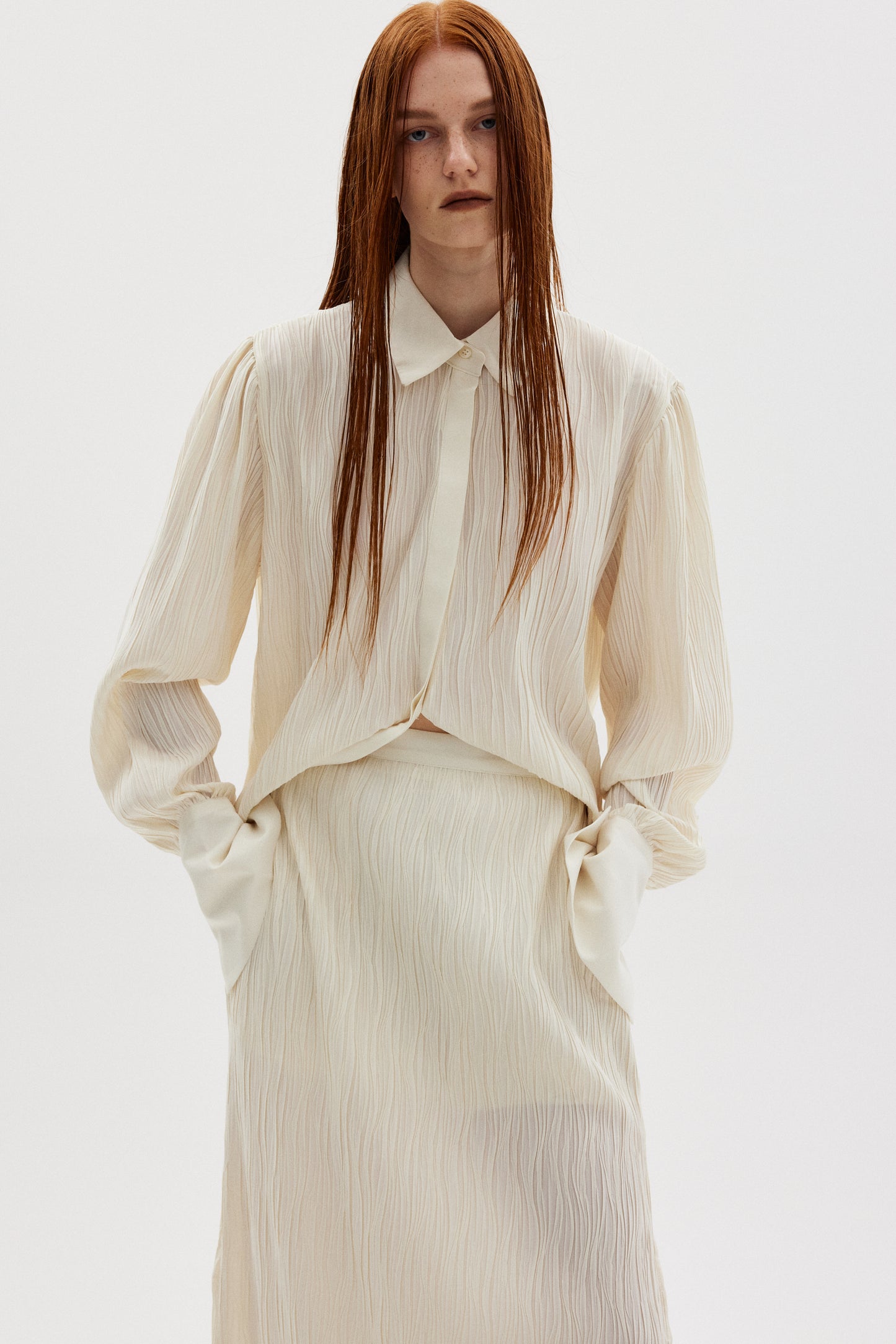 Oversized Plissé Shirt, Putty