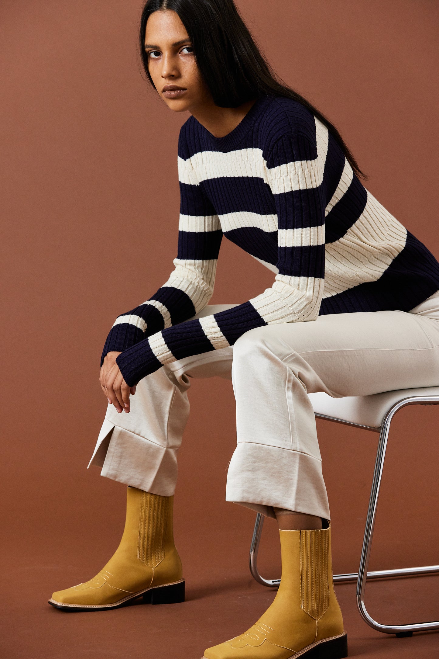 Curved Stripe Knit, Ivory & Navy