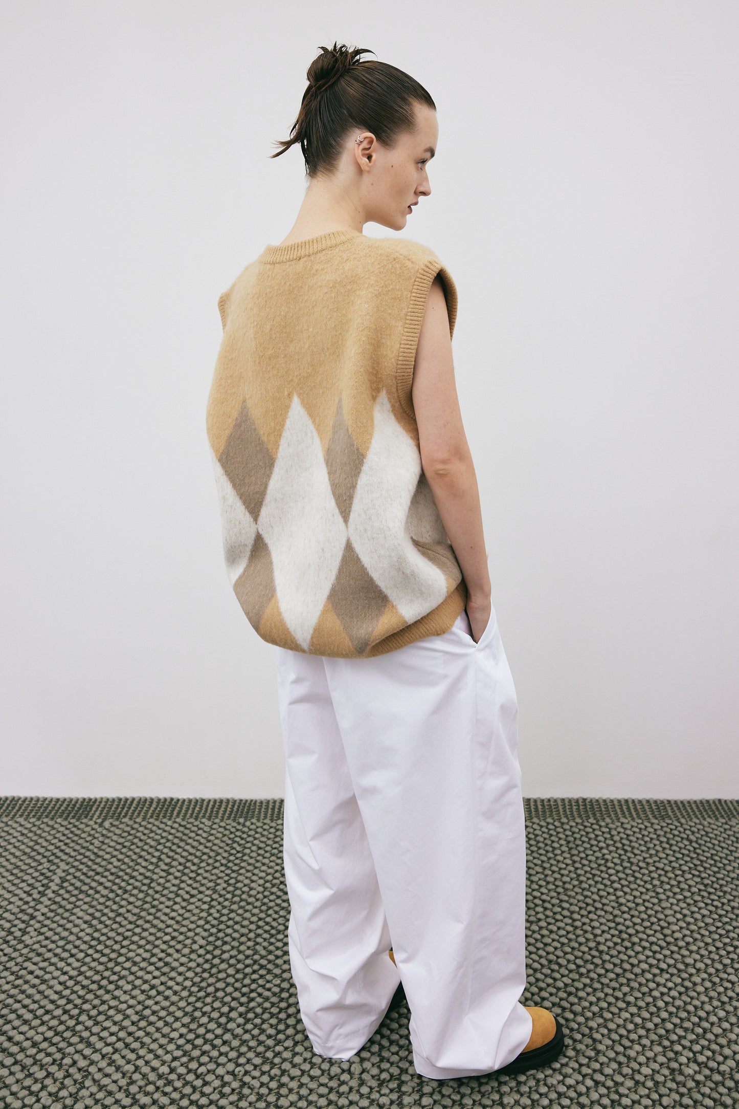 Chuck Argyle Knit Vest, Wheat