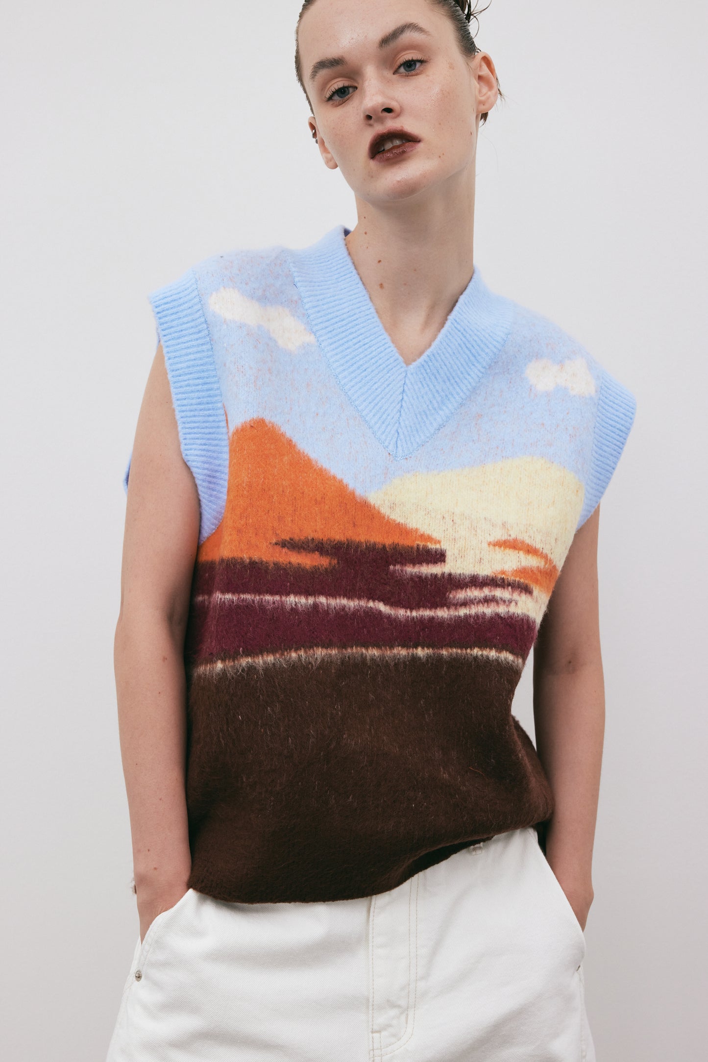 Scenery Boxy Knit Vest, Mountain View