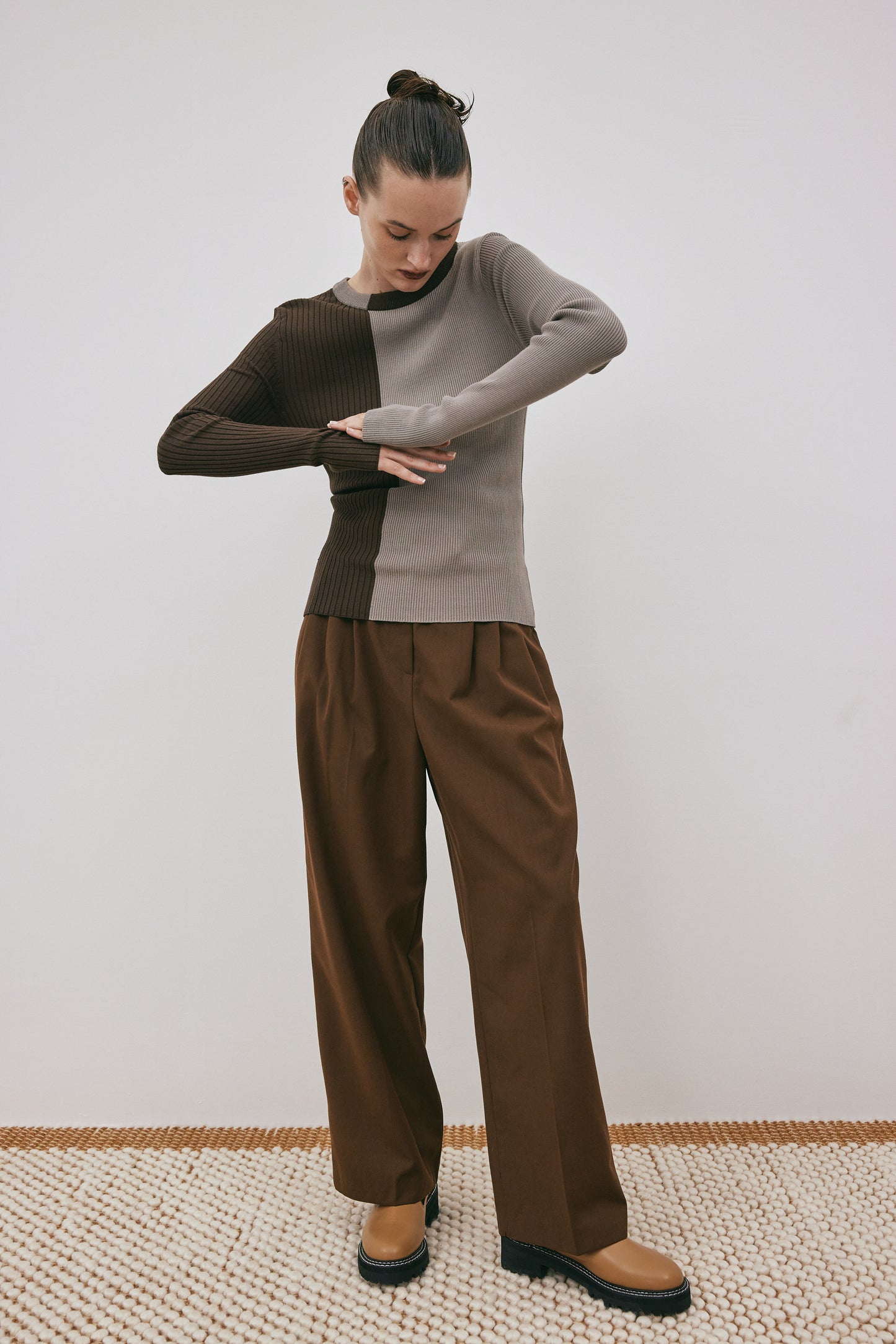 Colorblock Round Knit, Cedar & Mink
