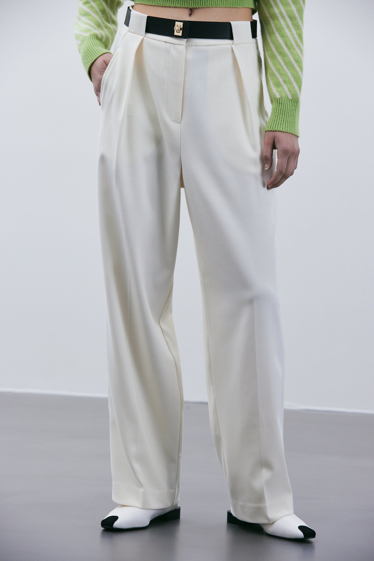Lock Belted Wide Tapered Trousers, Parchment