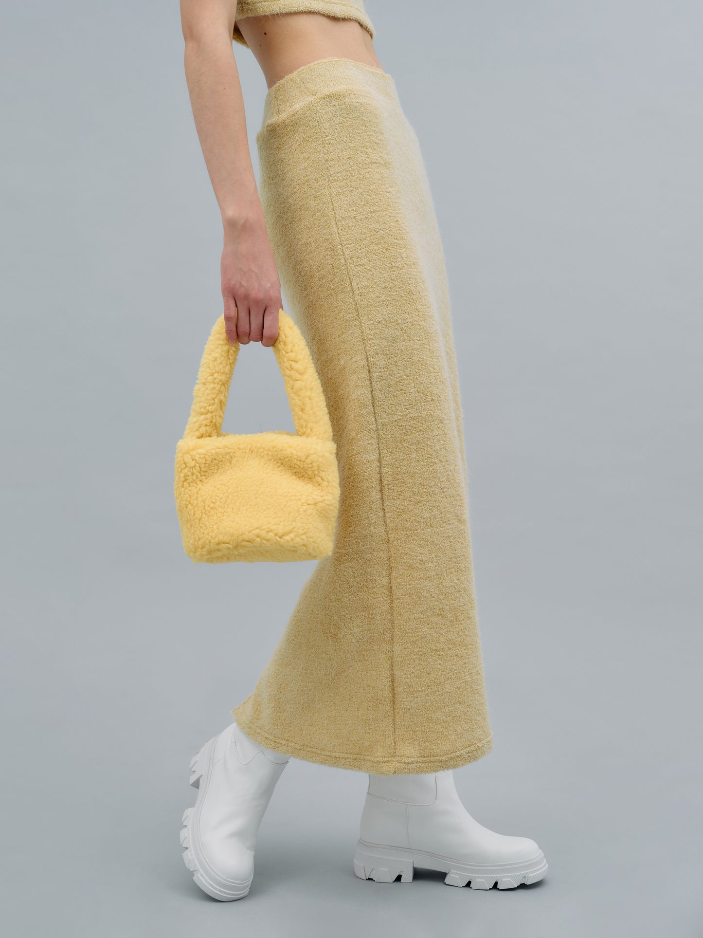 Fleece Cylinder Mini Bag, Banana