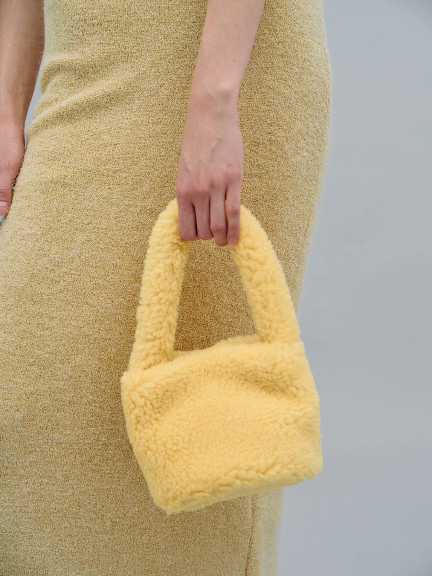 Fleece Cylinder Mini Bag, Banana