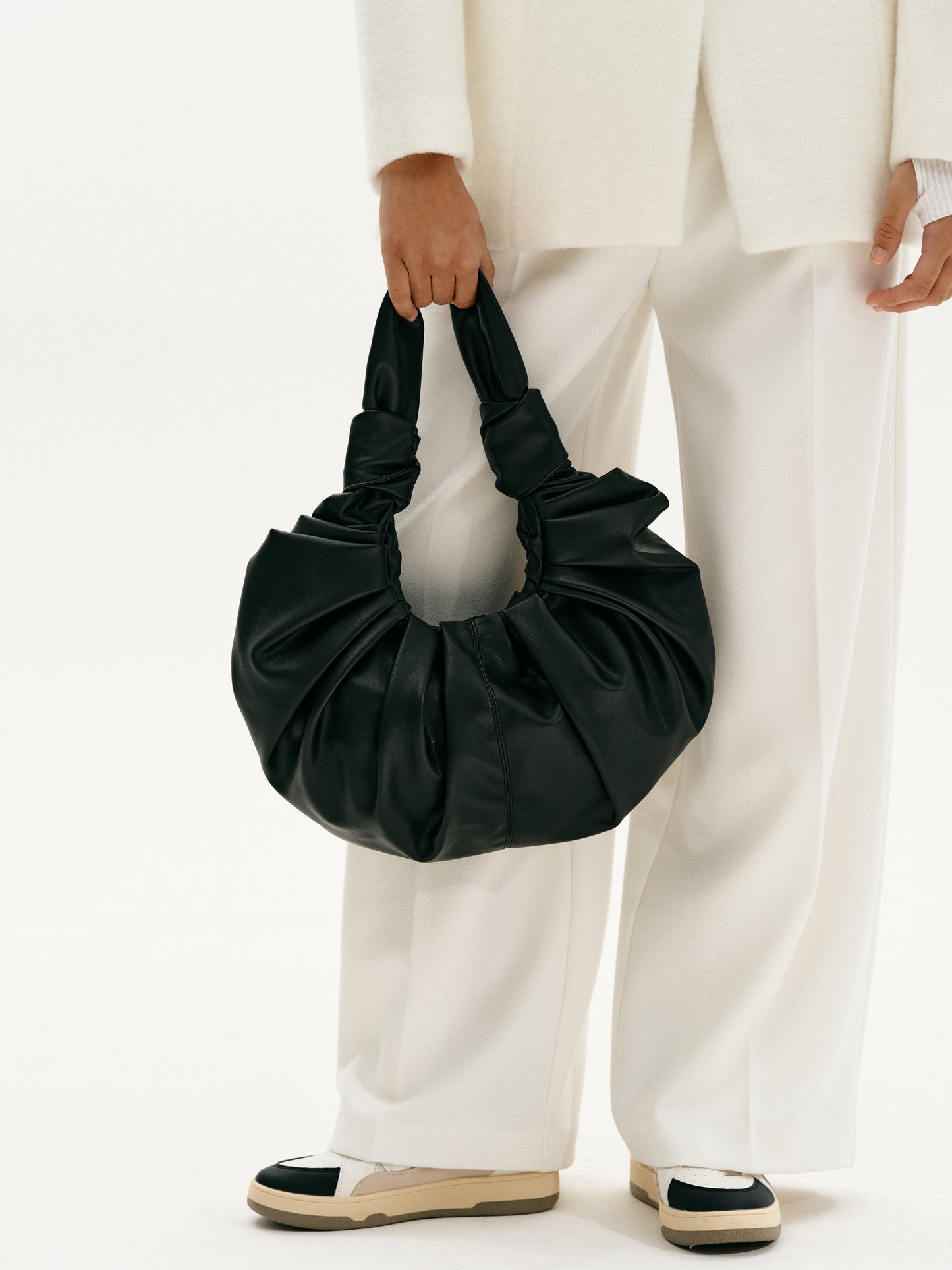 Croissant Tote Bag, Onyx