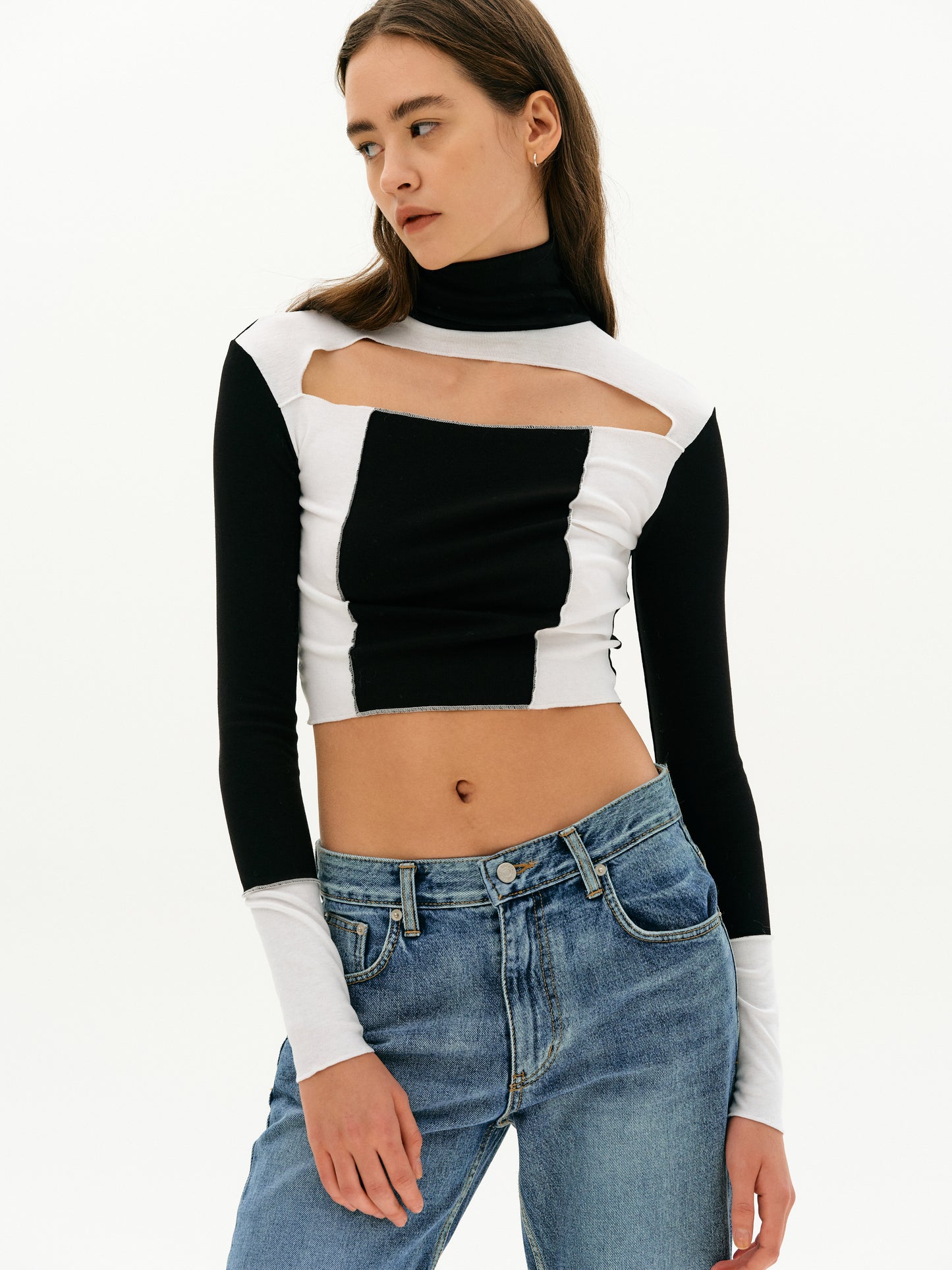 Shrunken Cutout Turtleneck, Black
