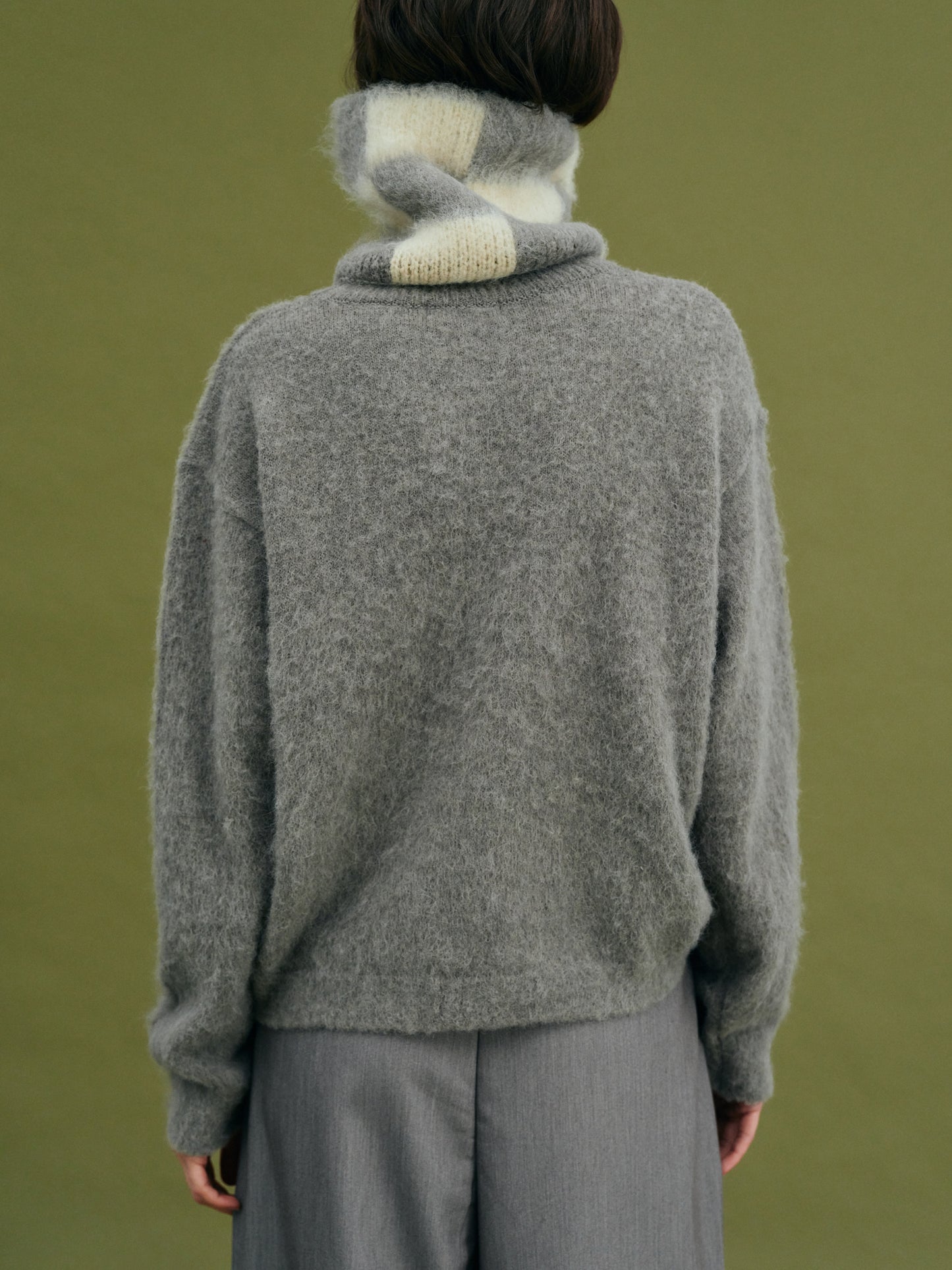 Hairy Neck Warmer Sweater Set, Grey Melange