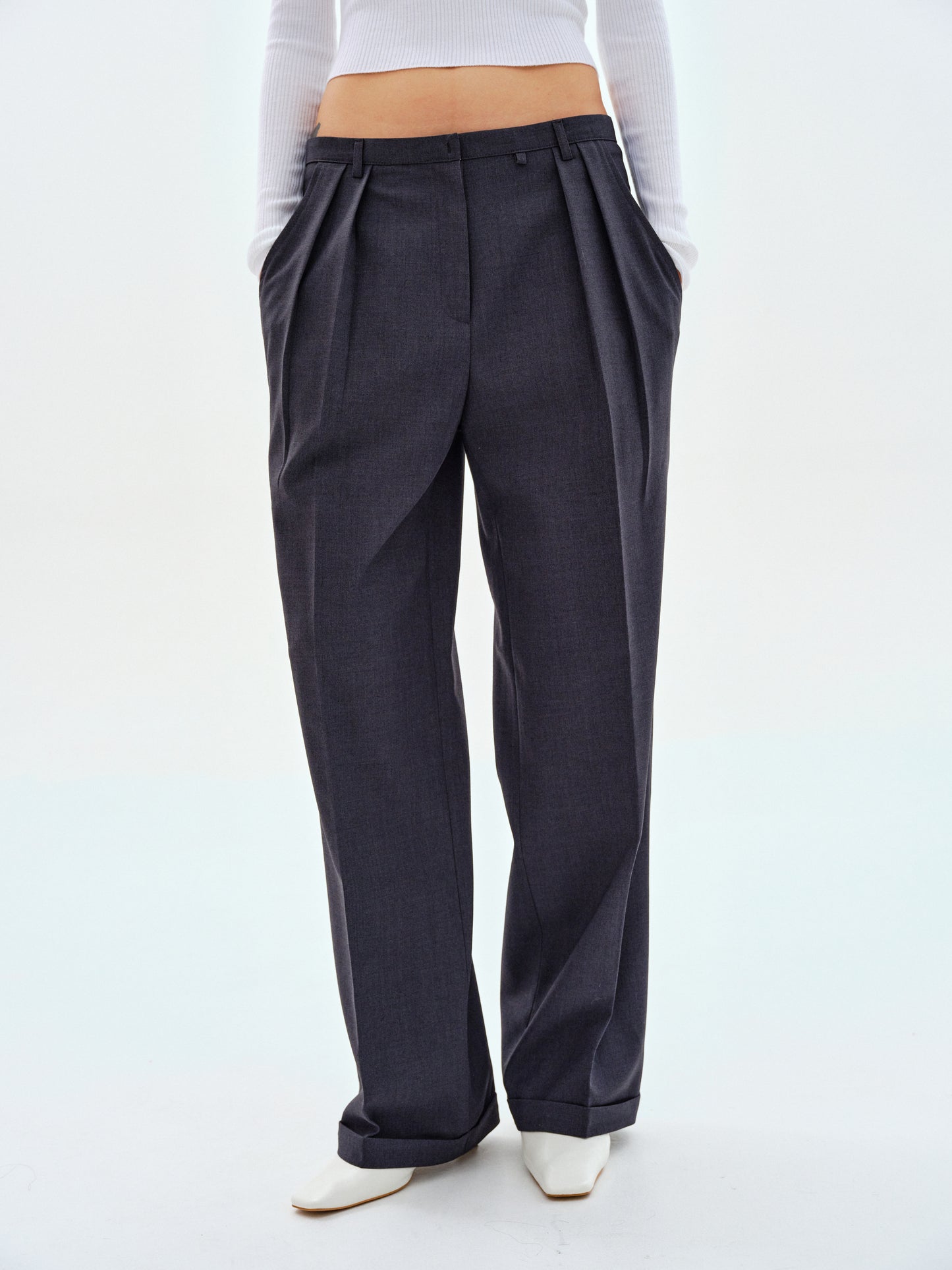 Low-Rise Tencel Trousers, Charcoal