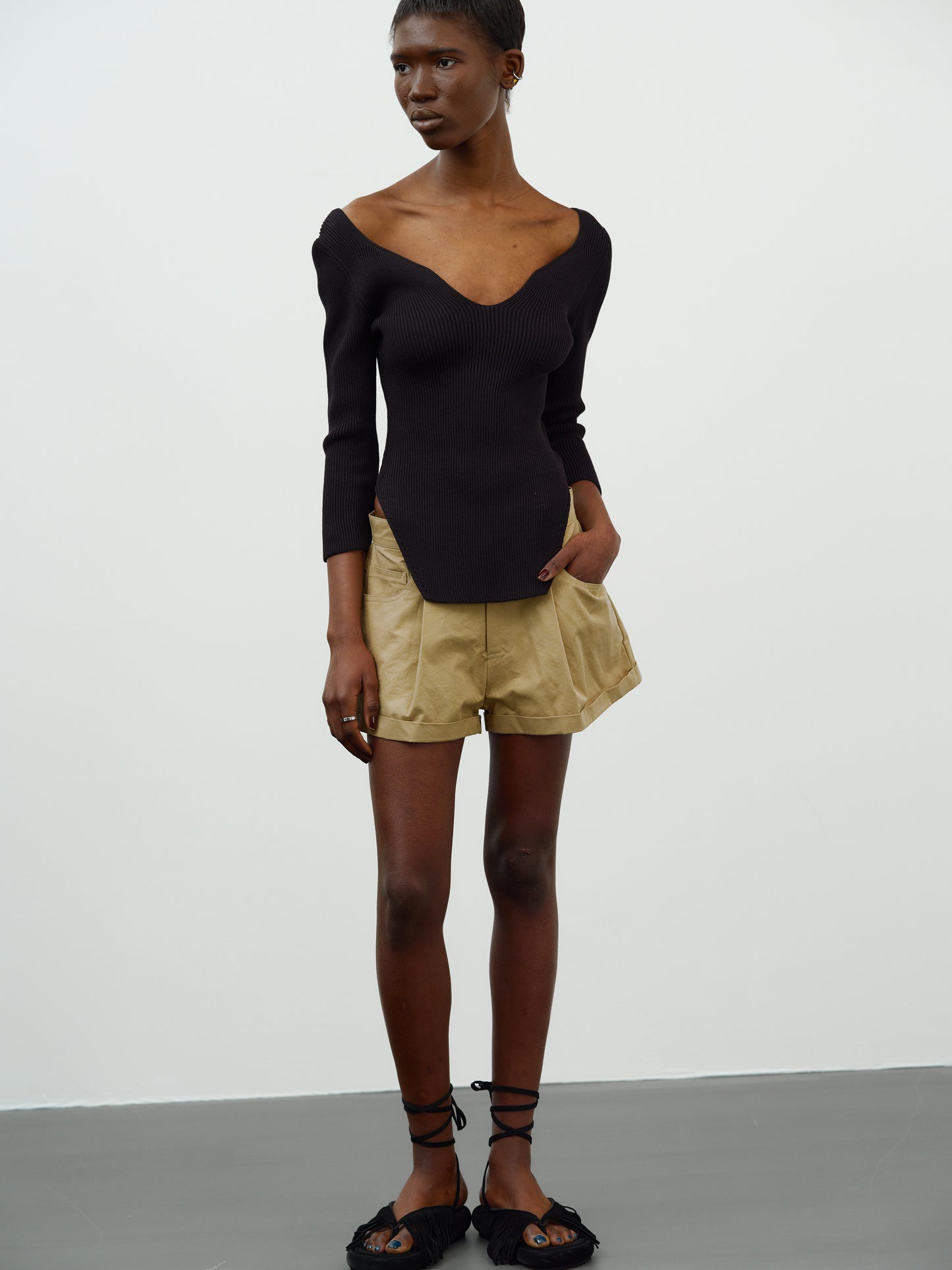 Deep Sweetheart Neckline Ribbed Knit, Black