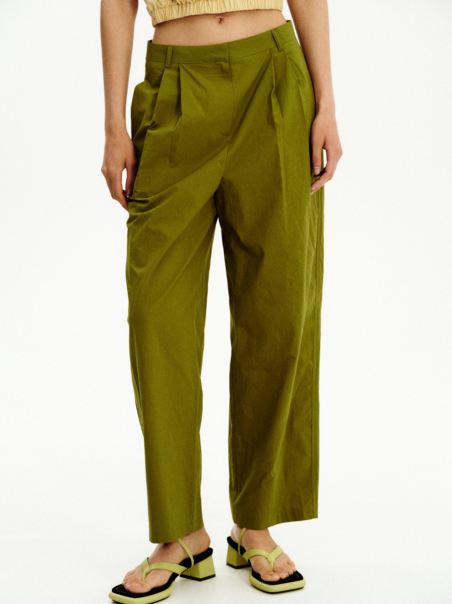 Cotton Tuck Trousers, Khaki