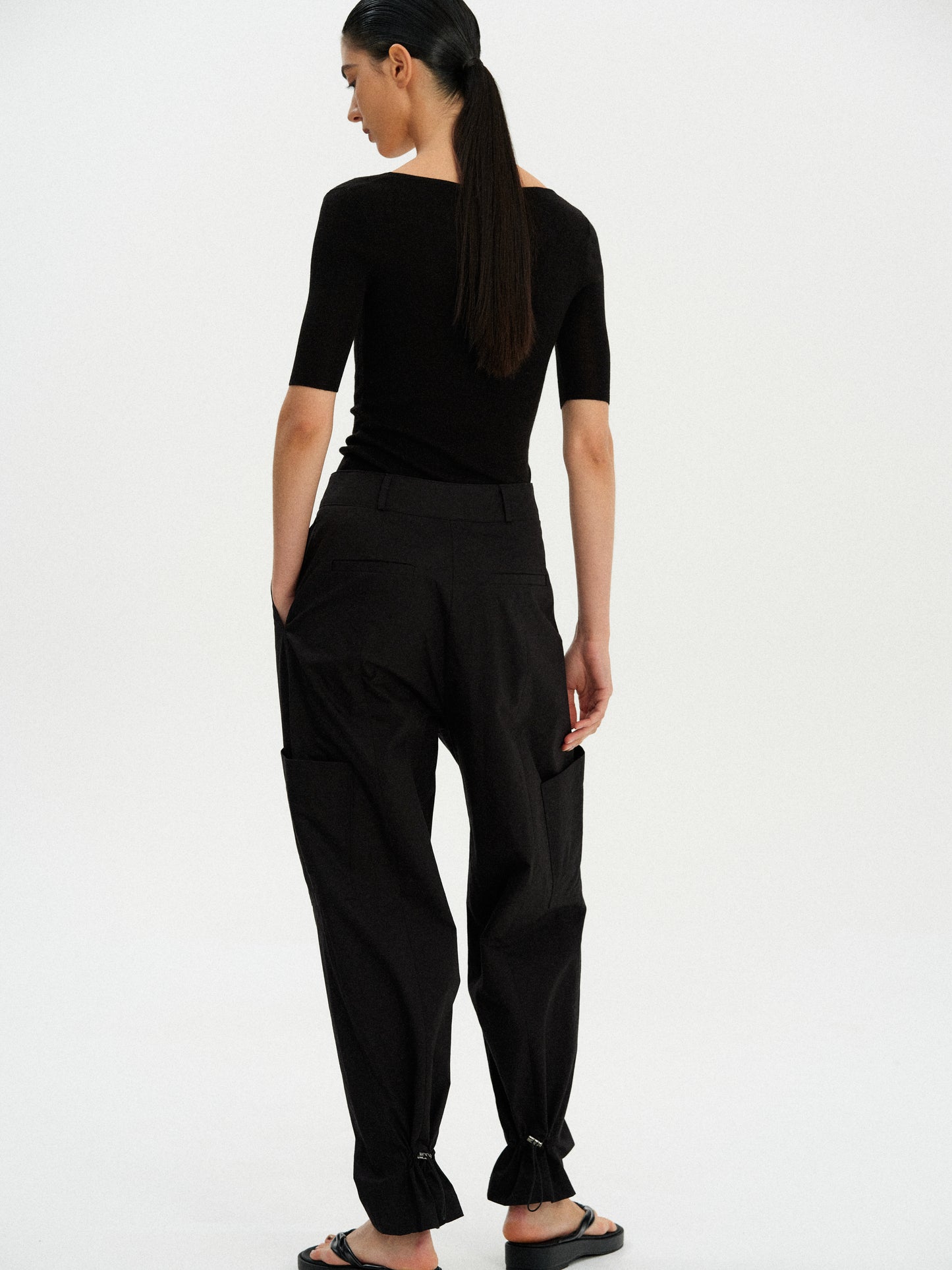 Low Pocket Toggle Trousers, Black
