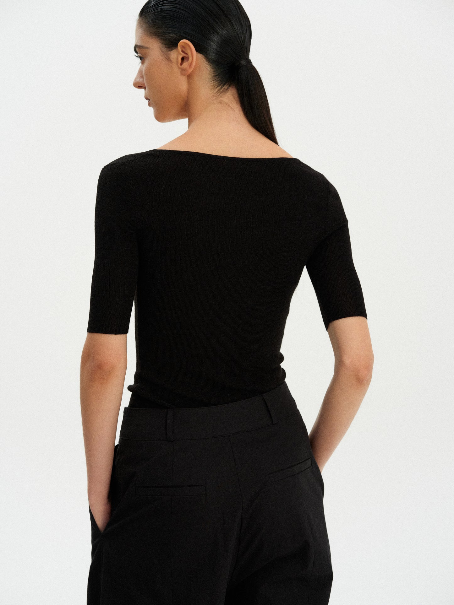 Curve Neck Knit Top, Black