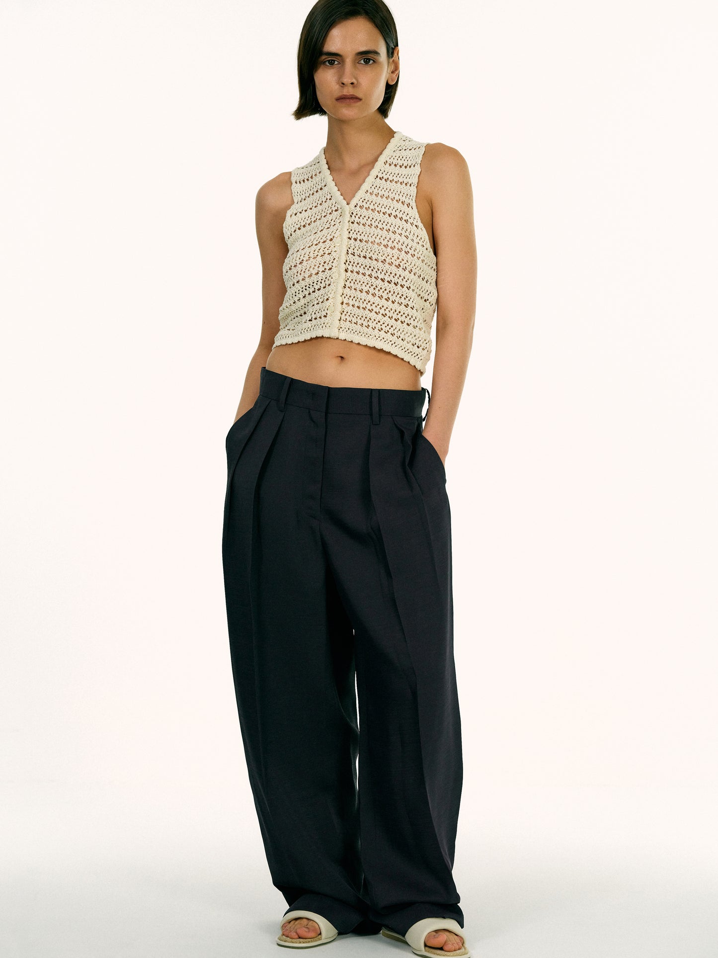 Low-Rise Pleated Trousers, Navy