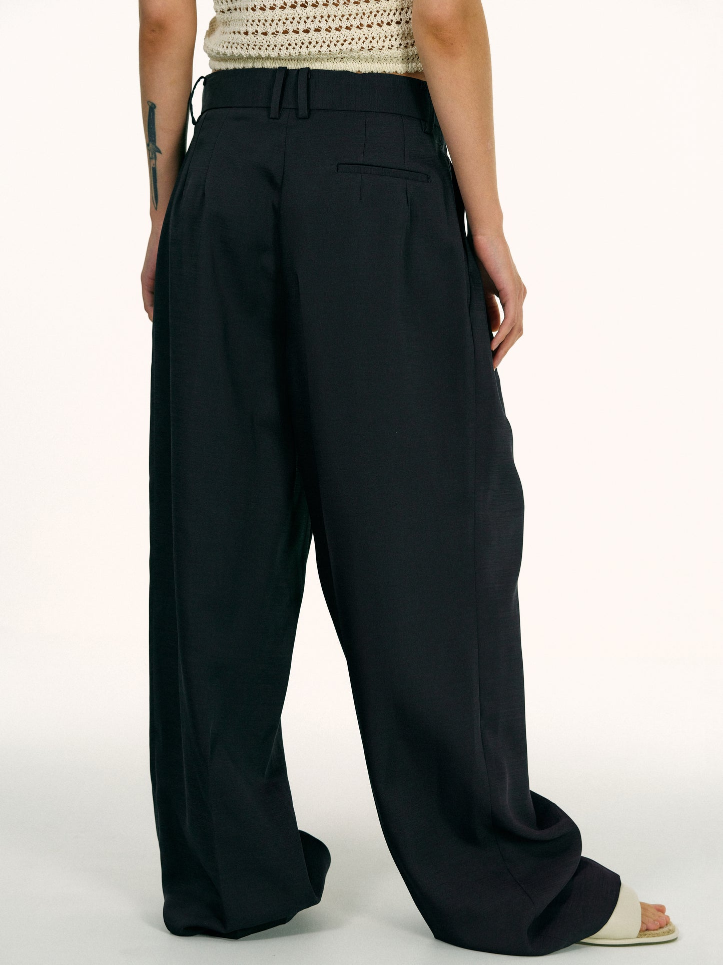 Low-Rise Pleated Trousers, Navy