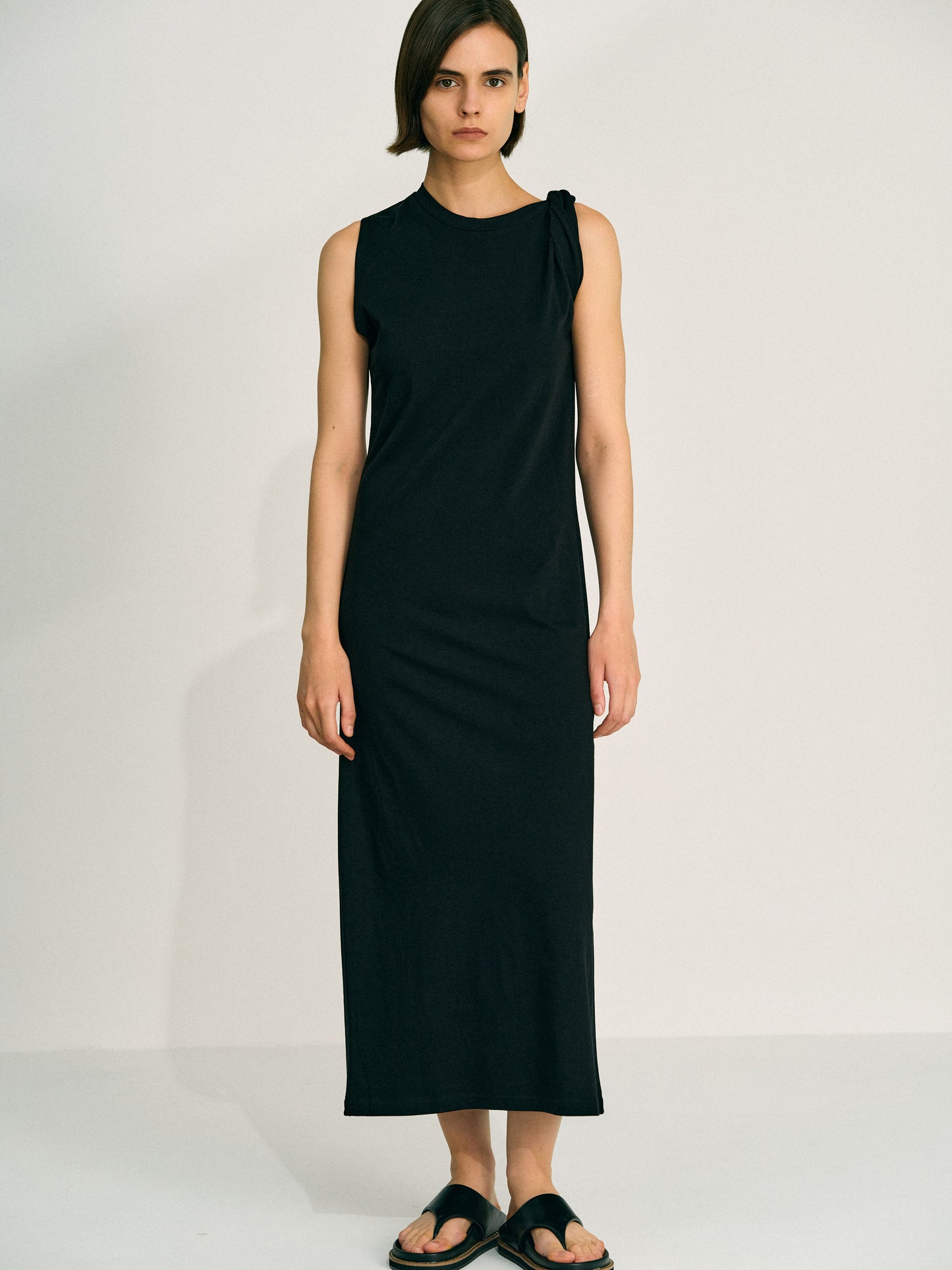 Twist Muscle Dress, Black