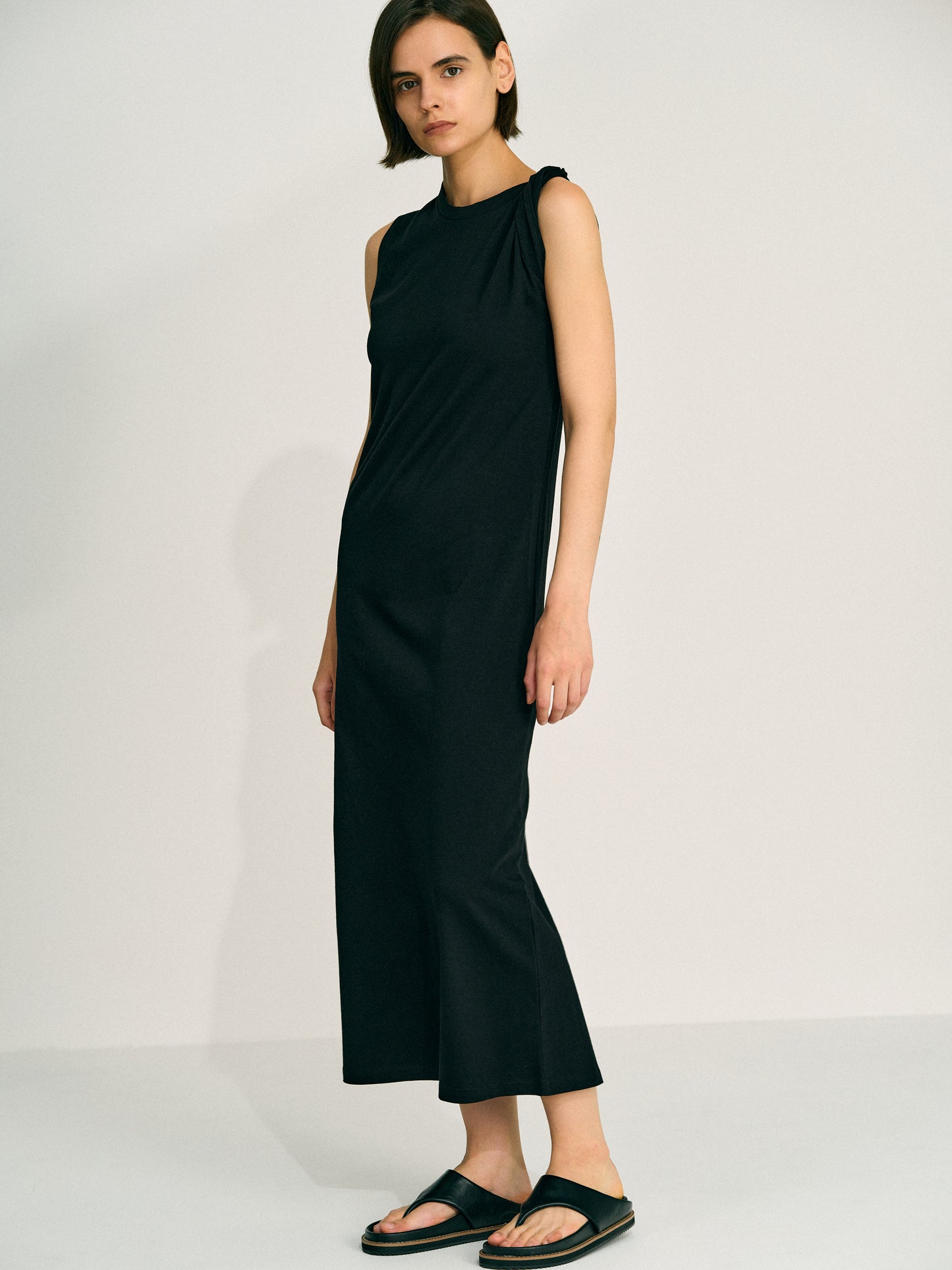 Twist Muscle Dress, Black
