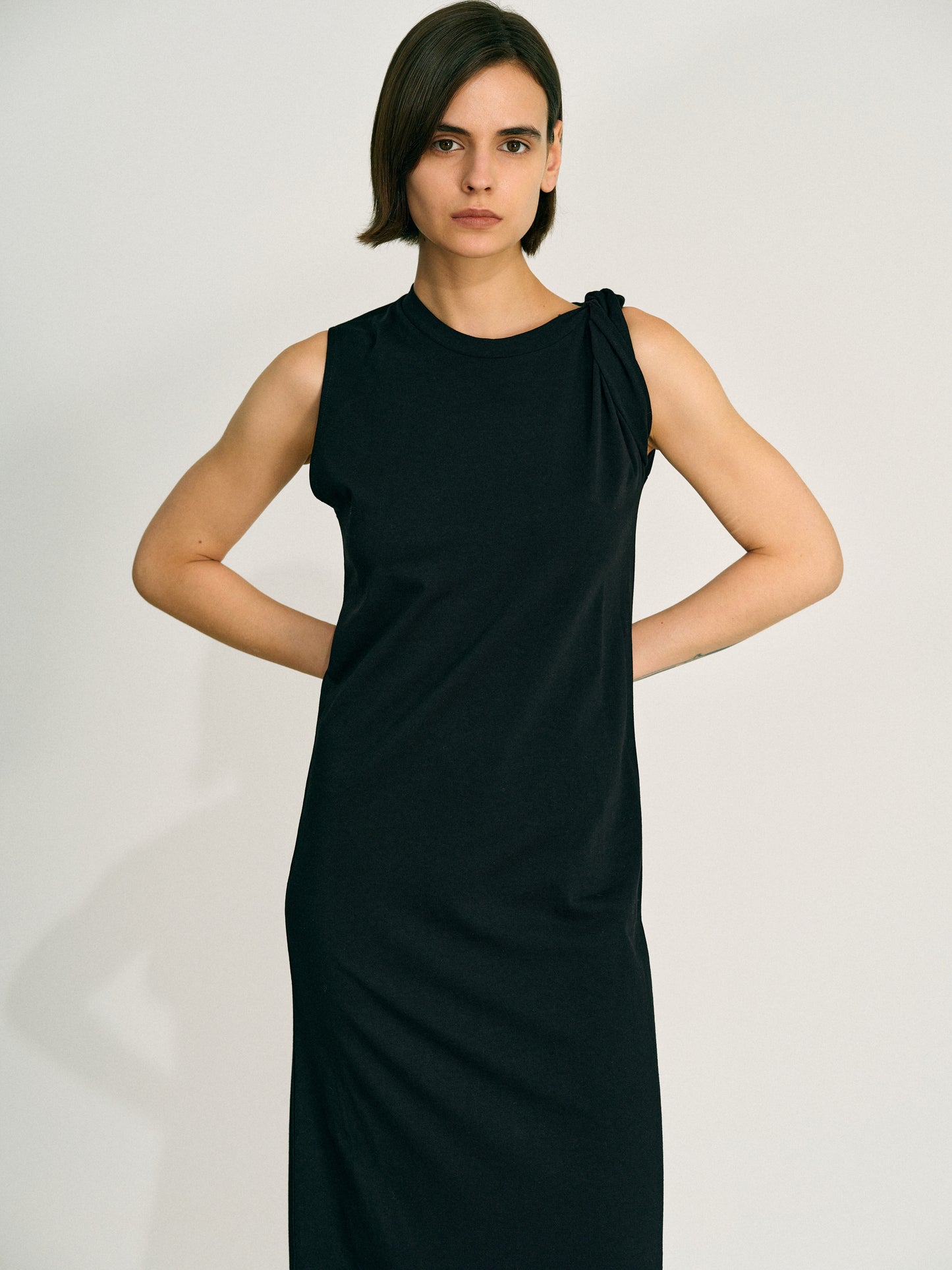 Twist Muscle Dress, Black