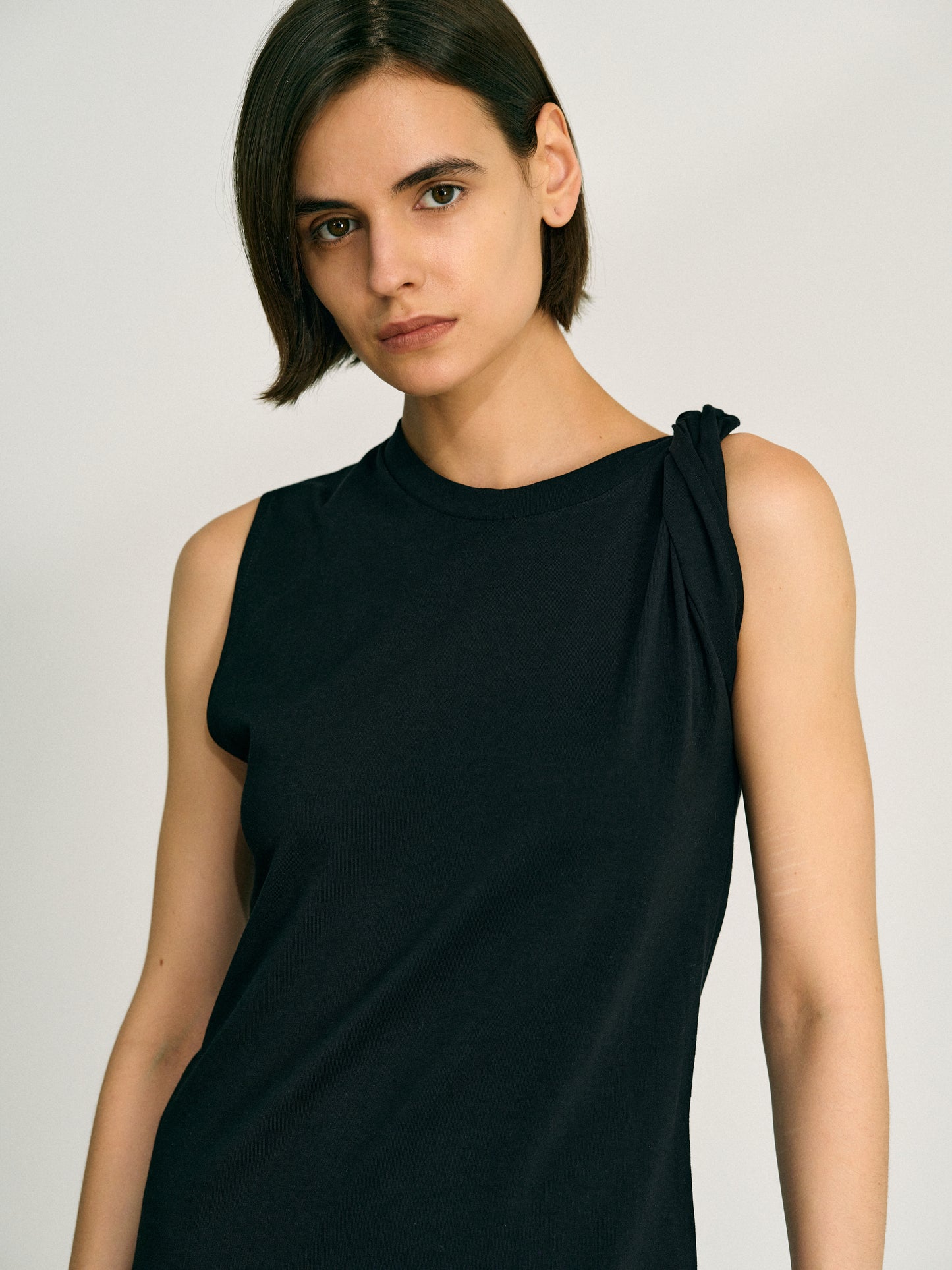 Twist Muscle Dress, Black