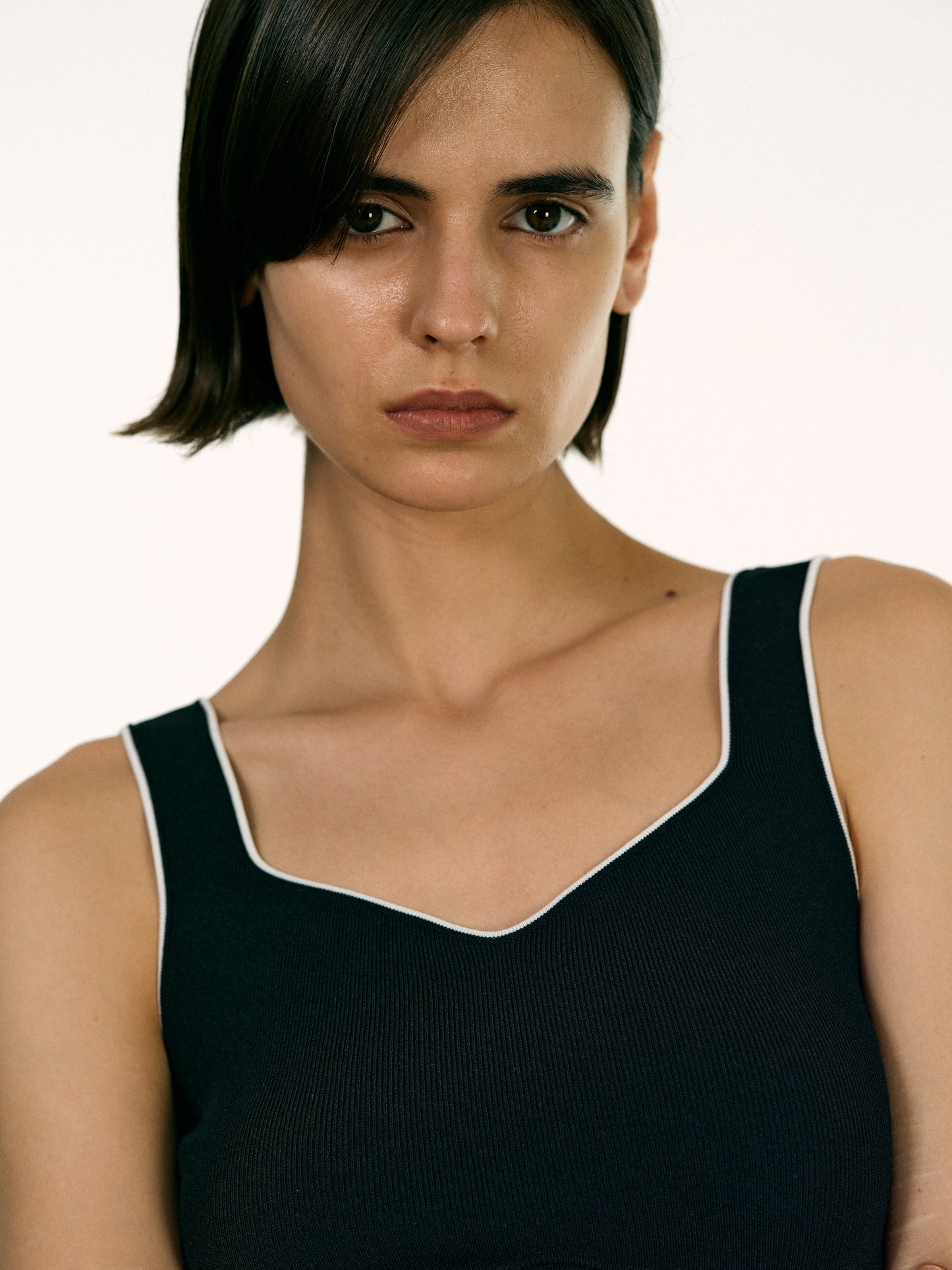 Heart Contour Knit Tank Top, Black