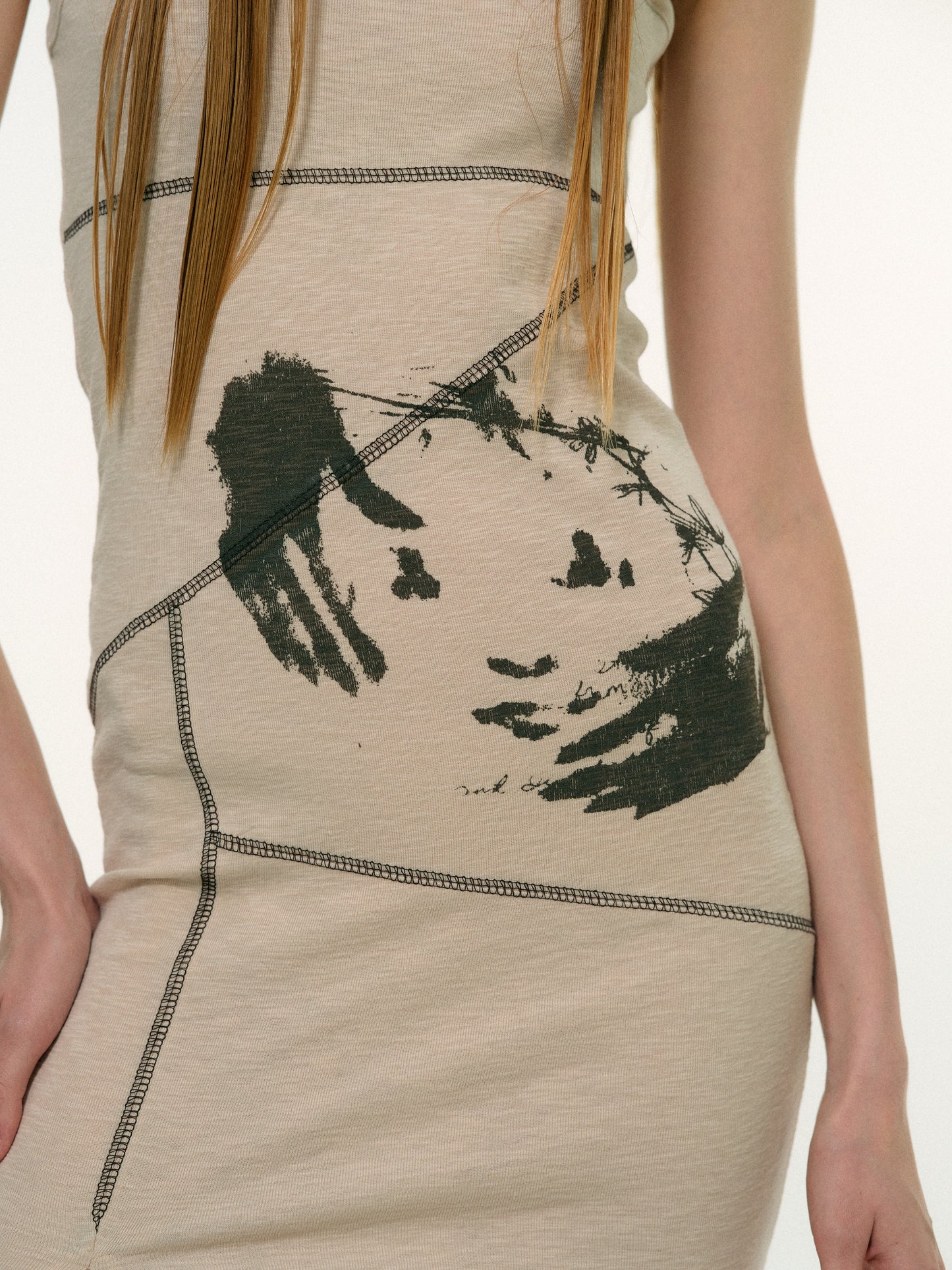 Slashed Body Dress, Nature