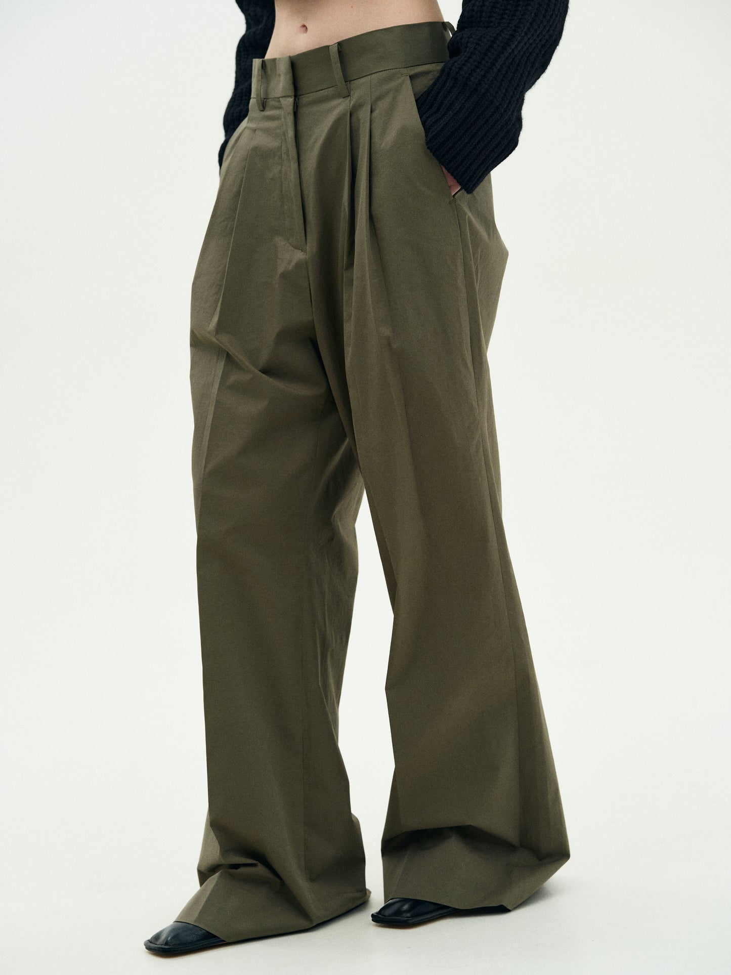 Double Pintuck Trousers, Khaki