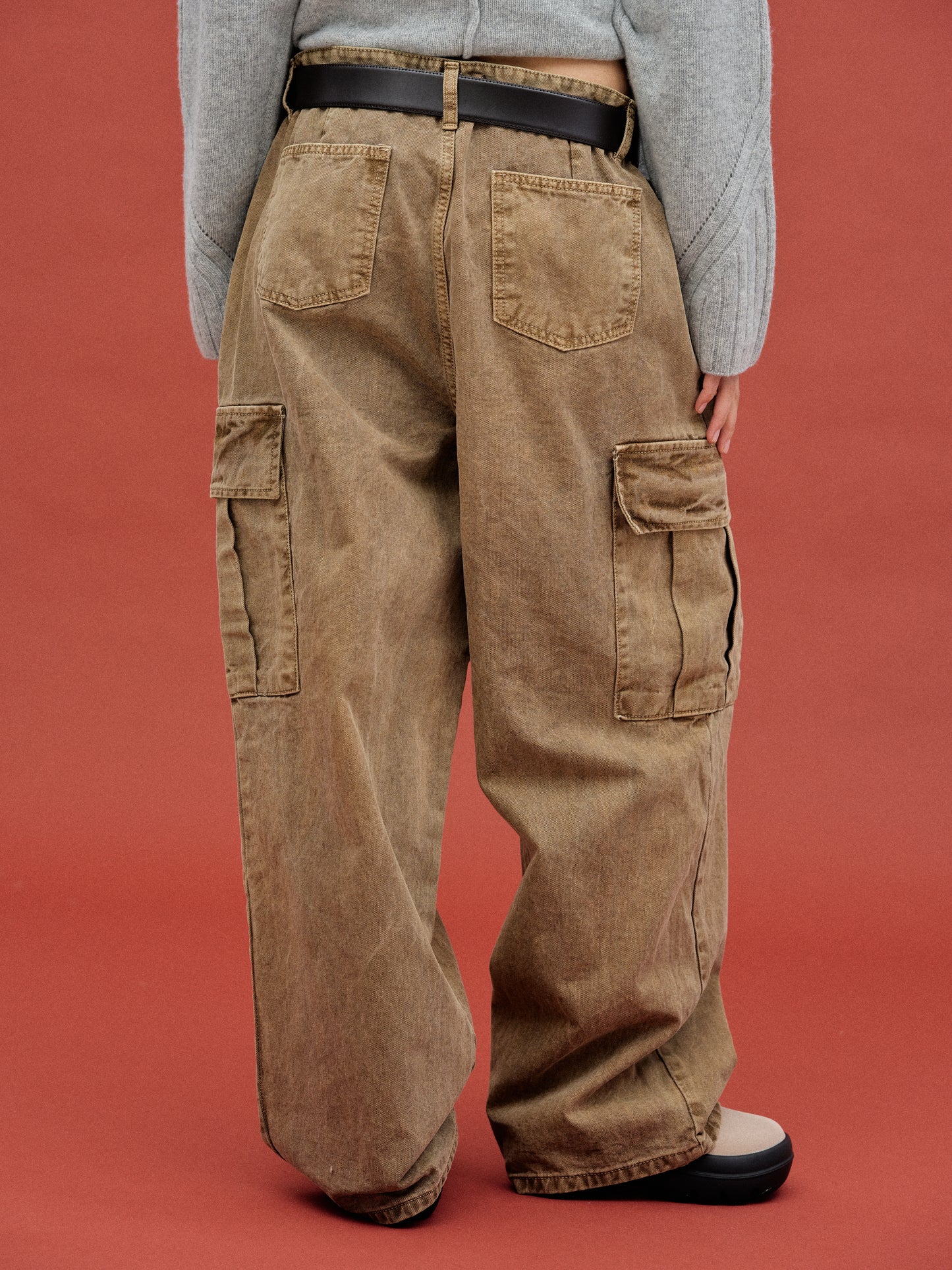 Oversized Cargo Jeans, Brunette