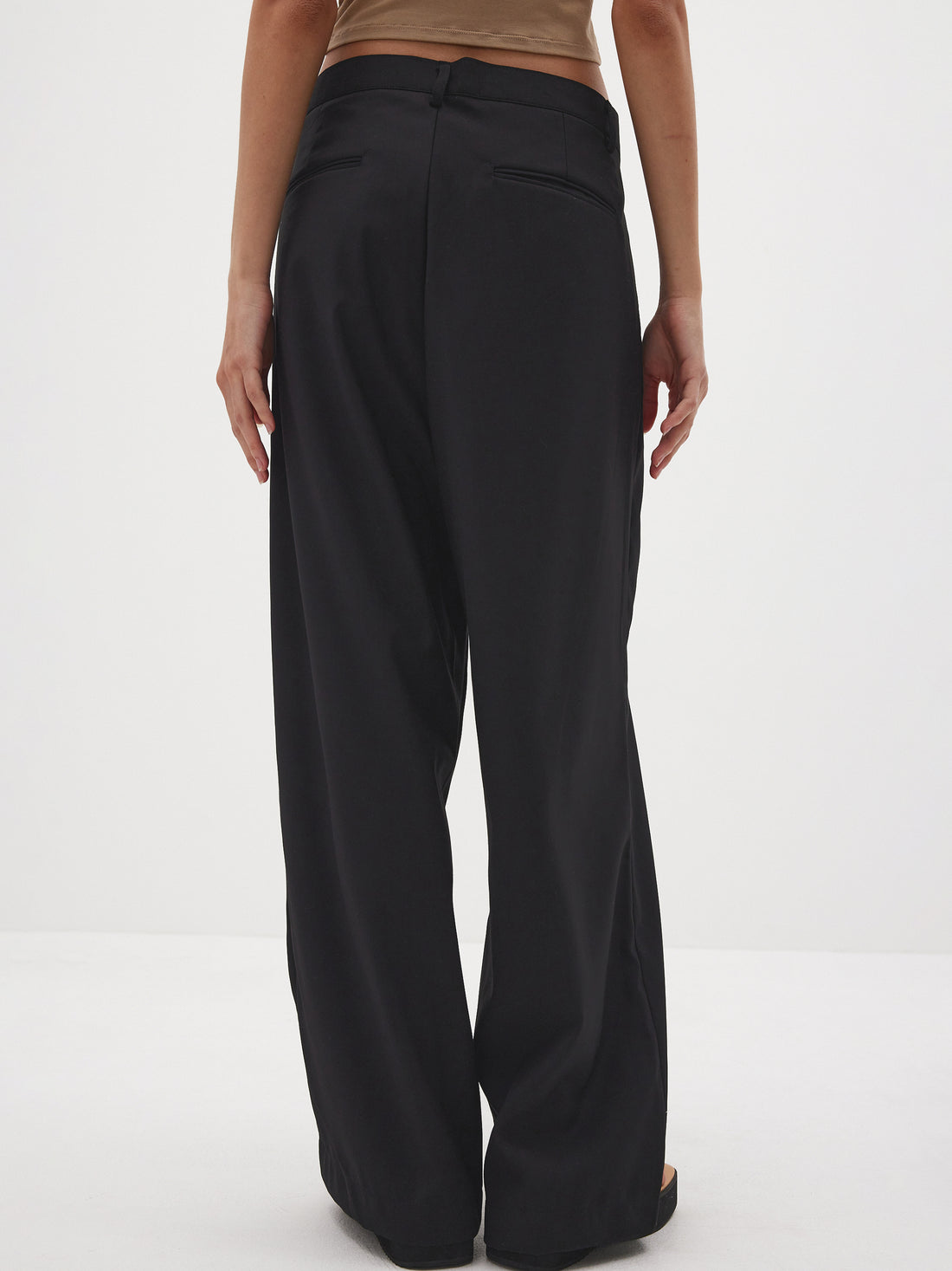 Low Rise Criss Cross Suit Trousers, Black – SourceUnknown