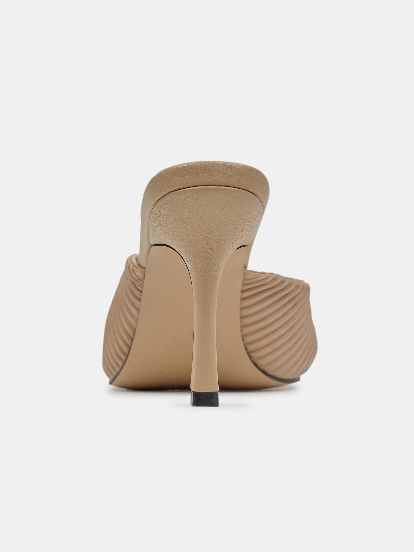 Plissé Twisted Heeld Mules, Beige – SourceUnknown