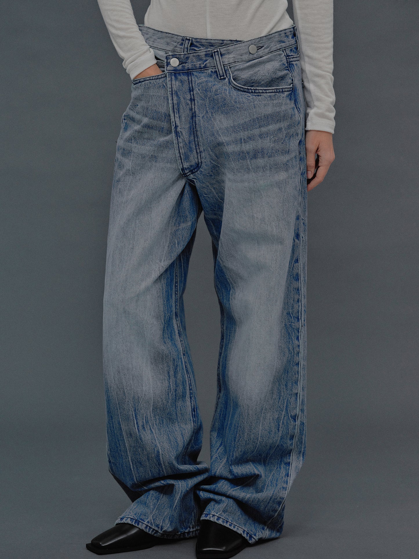 Deconstructed Crossover Jeans, Medium Blue