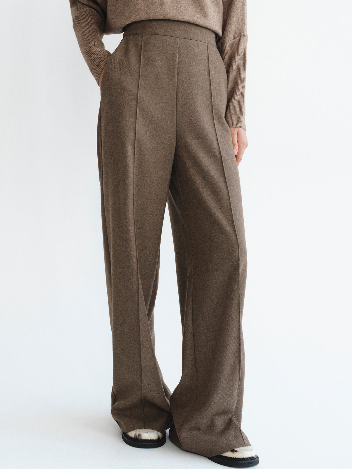 Mesash Creased Long Trousers, Brown