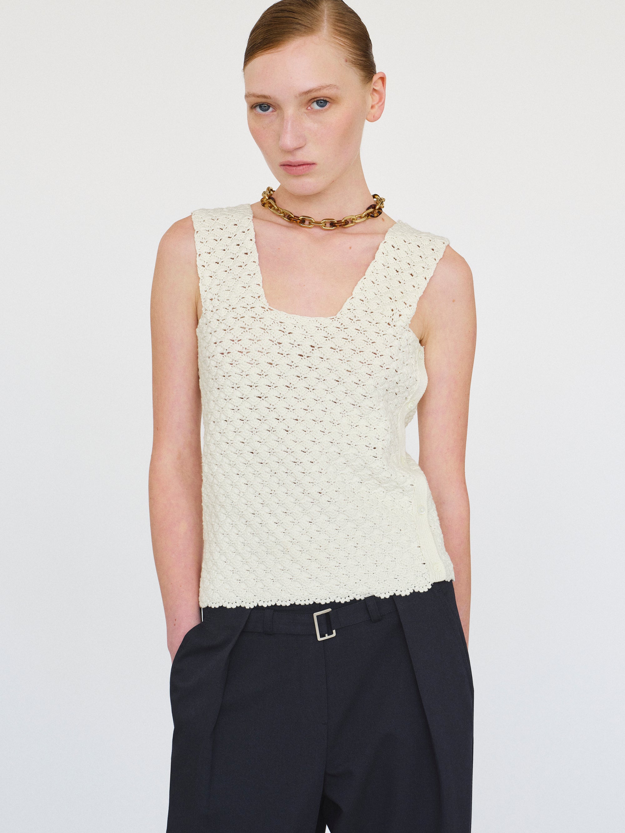 BLACK KNIT TANK W/CREAM STITCH DETAIL