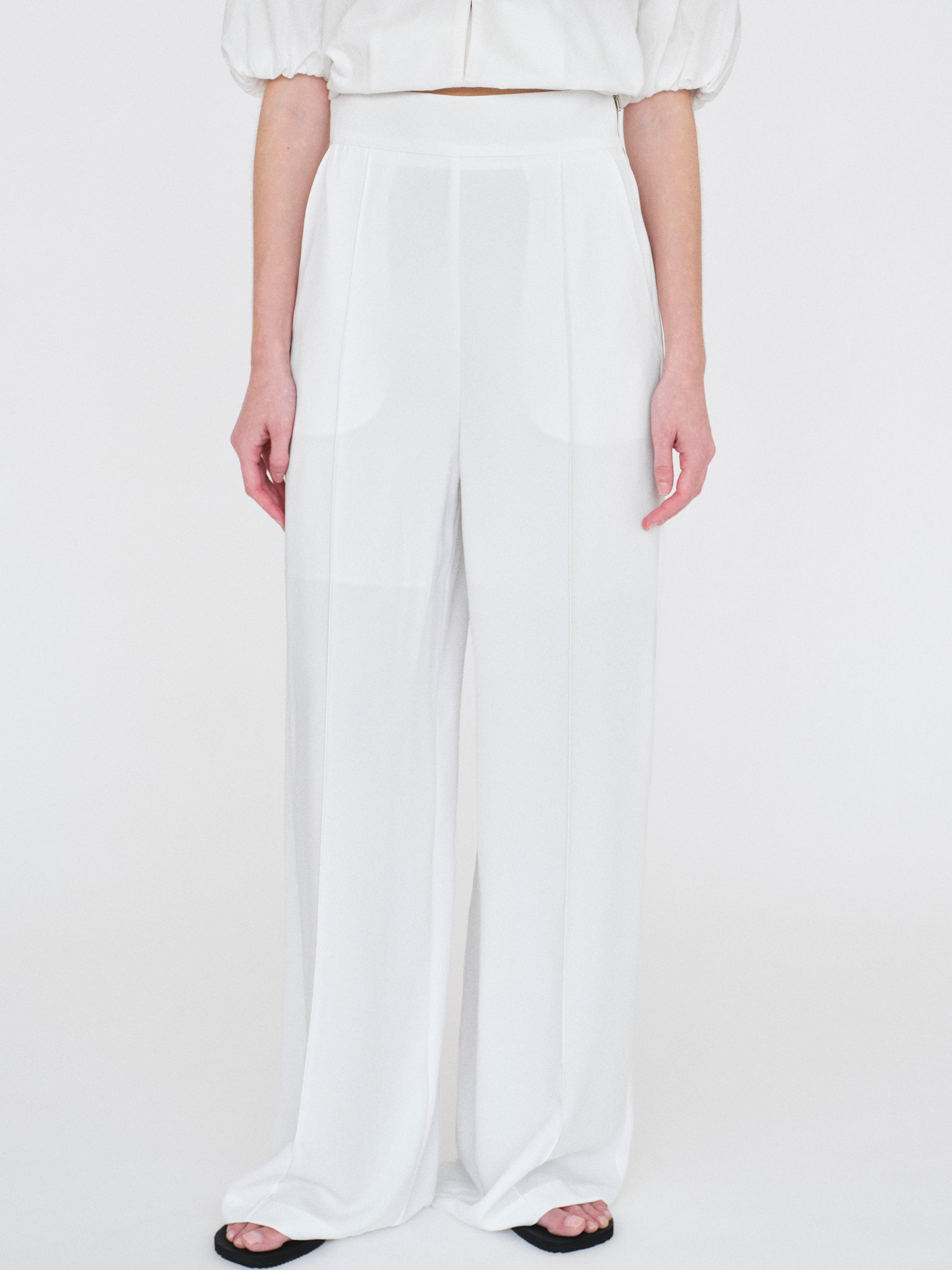 High-Waisted Crepe Pants, White – SourceUnknown