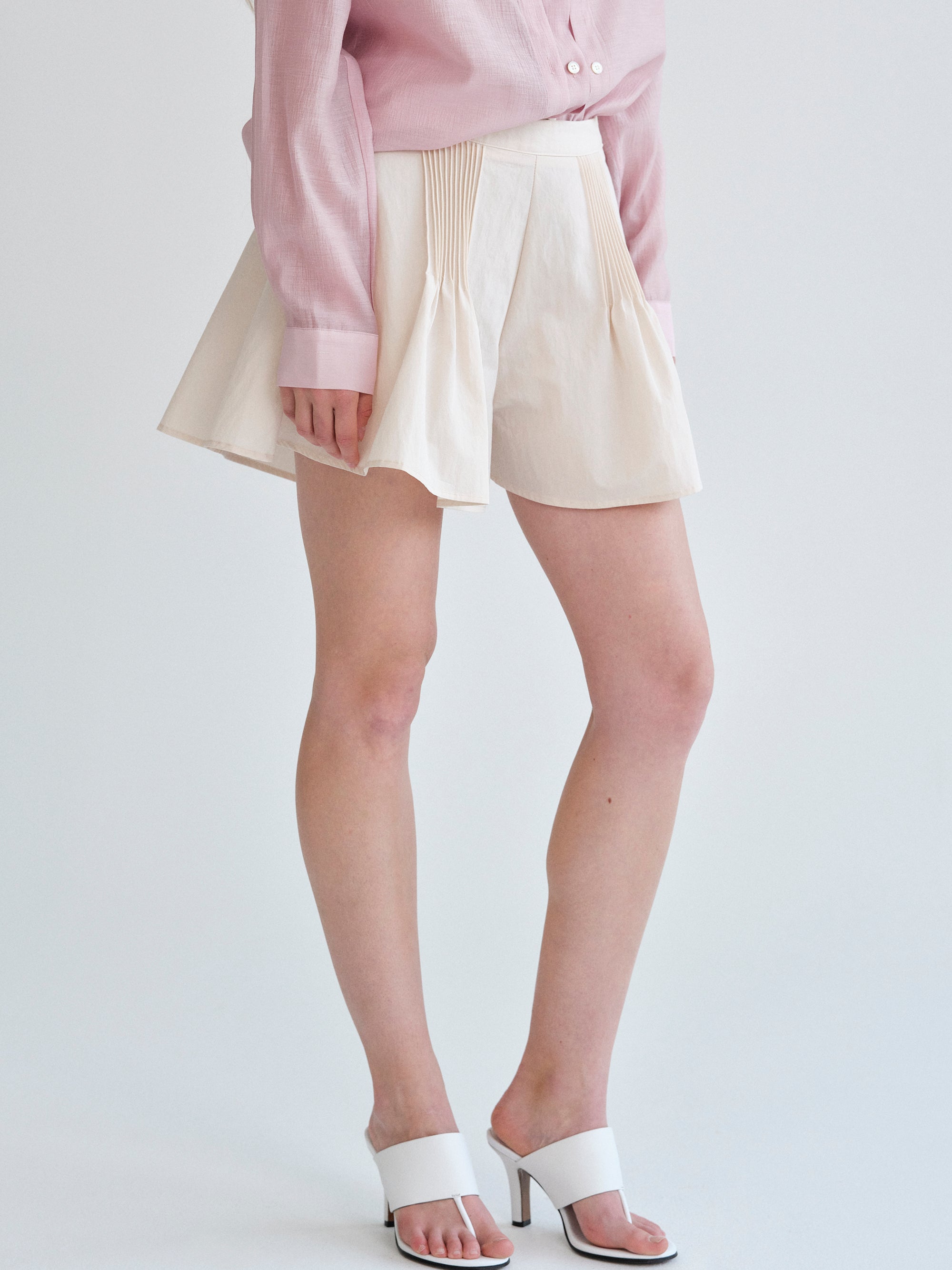 Pleat Balloon Shorts, Ivory