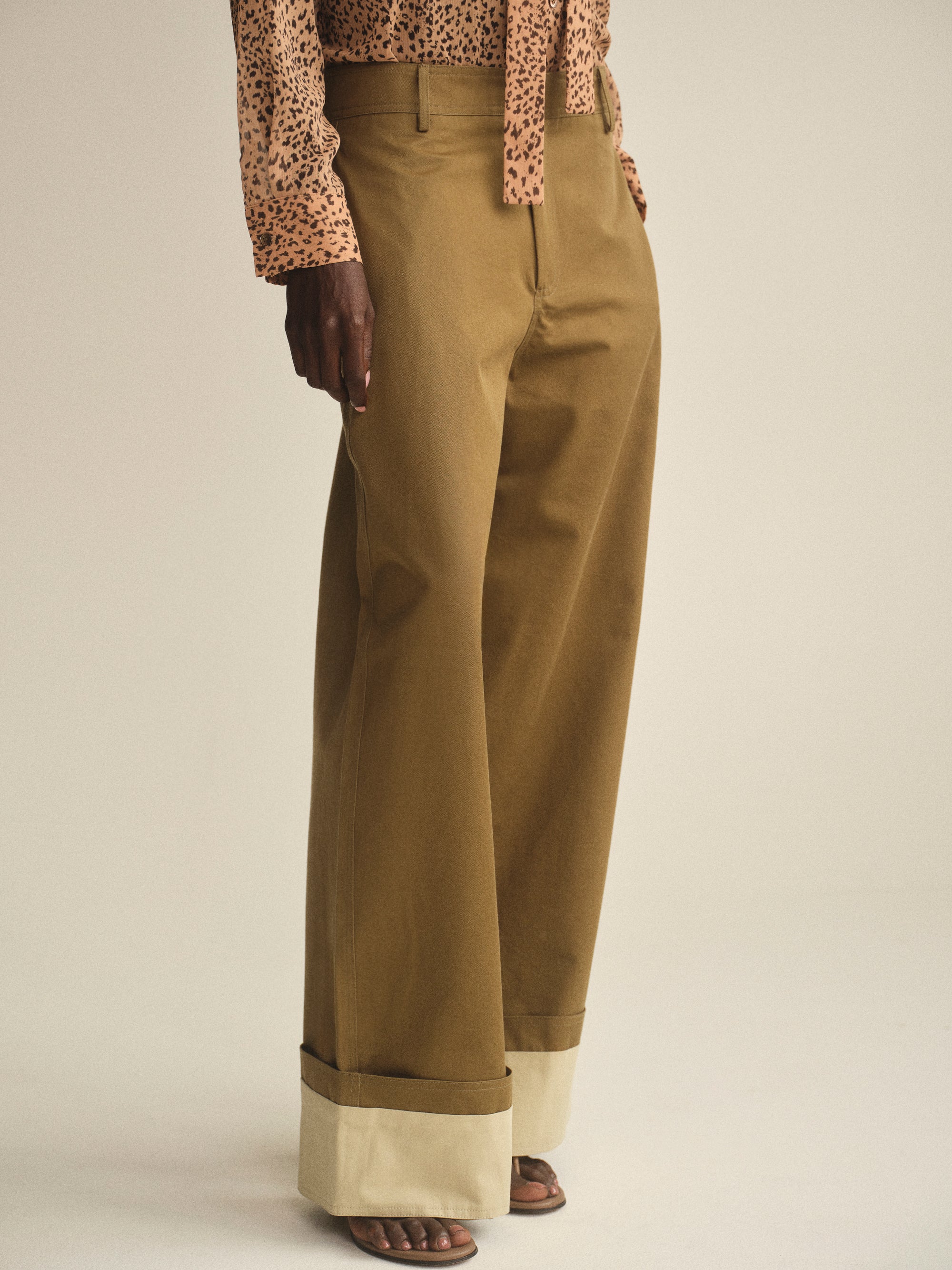 Wide Leg Turn-Up Trousers, Khaki