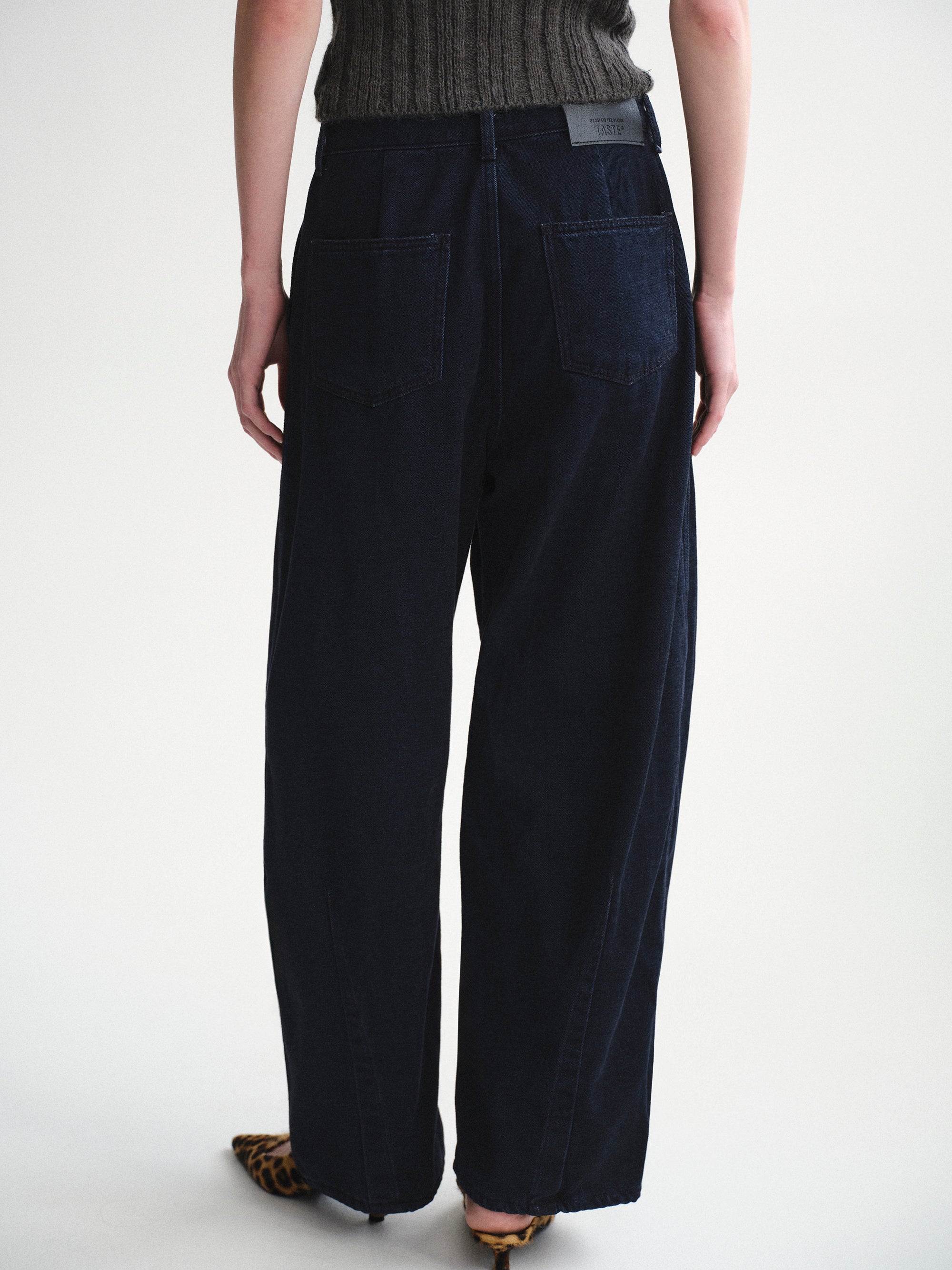 Barrel-Leg Jeans, Blue