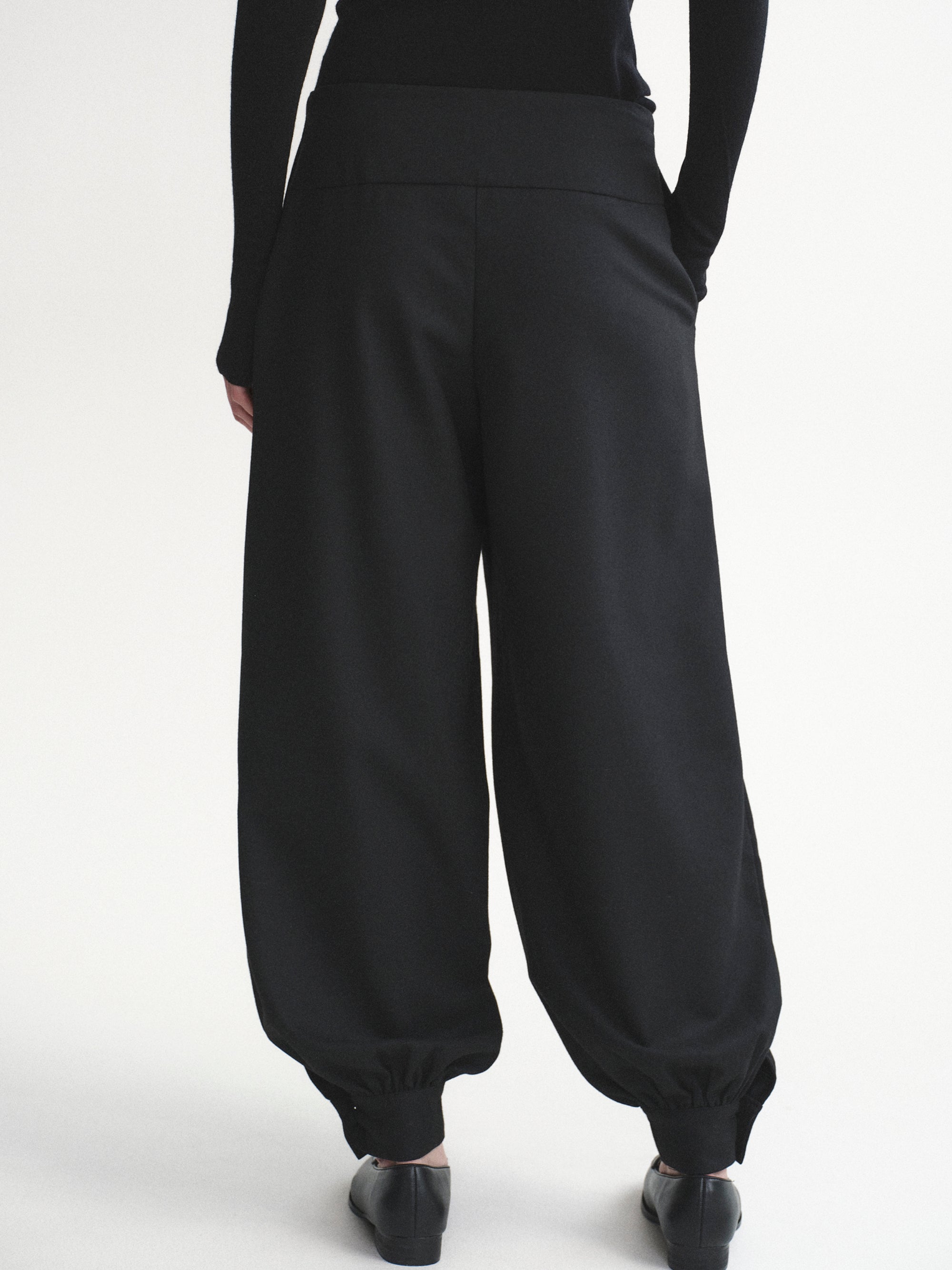 Tailored Balloon Pants, Black