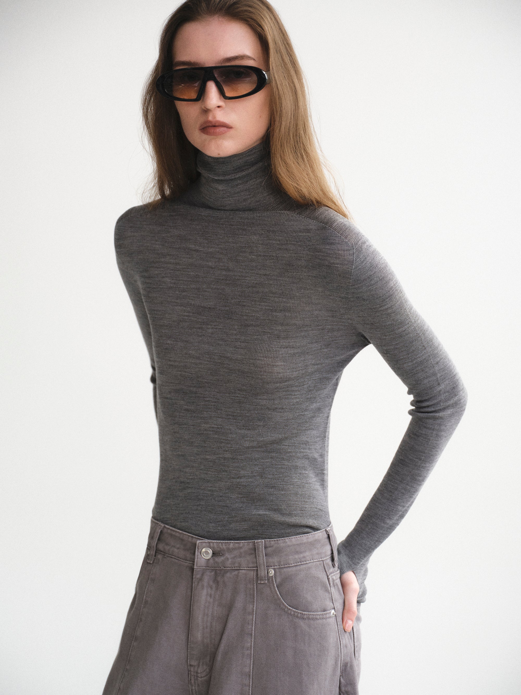 Fine-Knit Merino Turtleneck, Grey