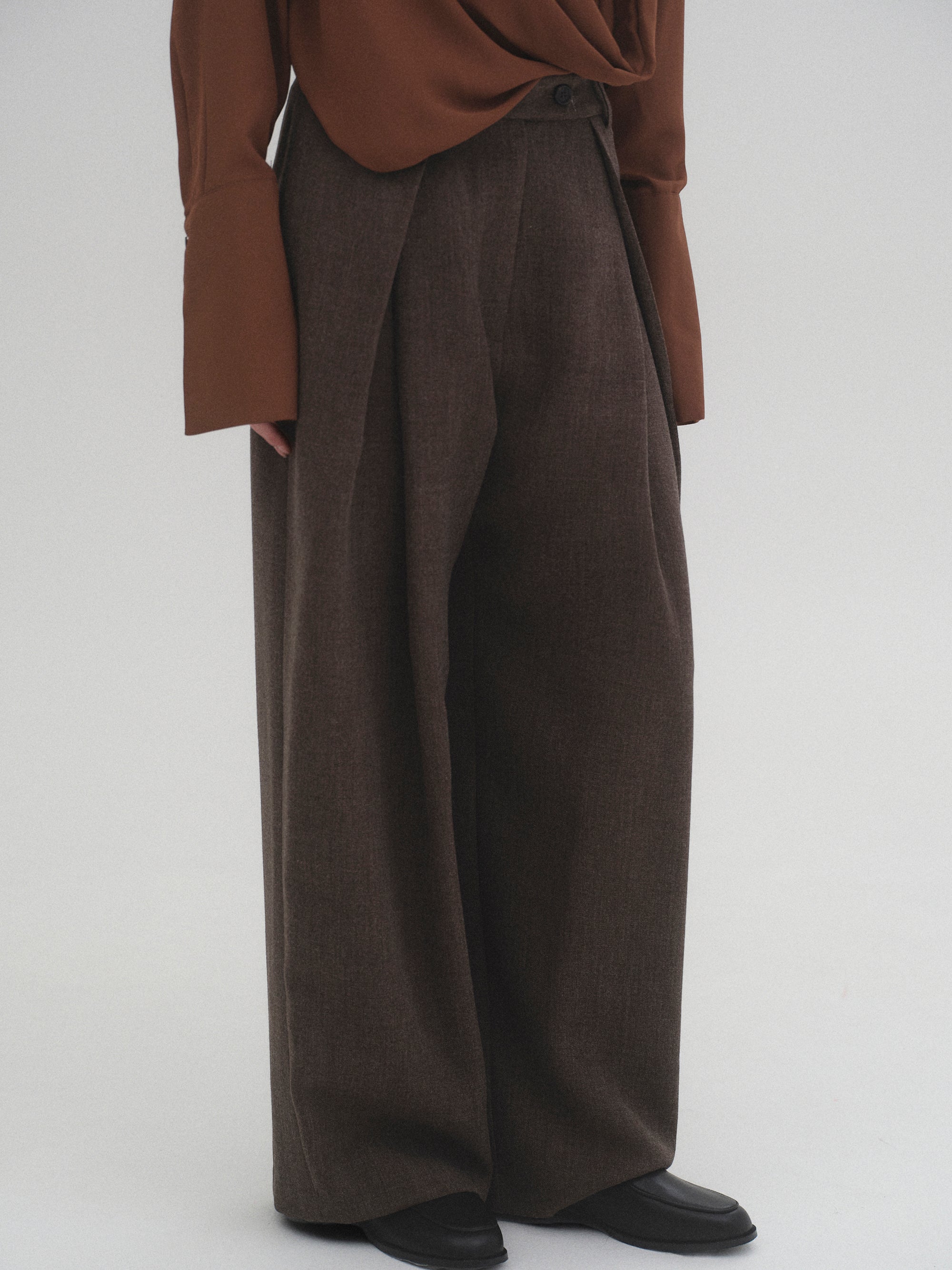 Tucked Trousers, Brown