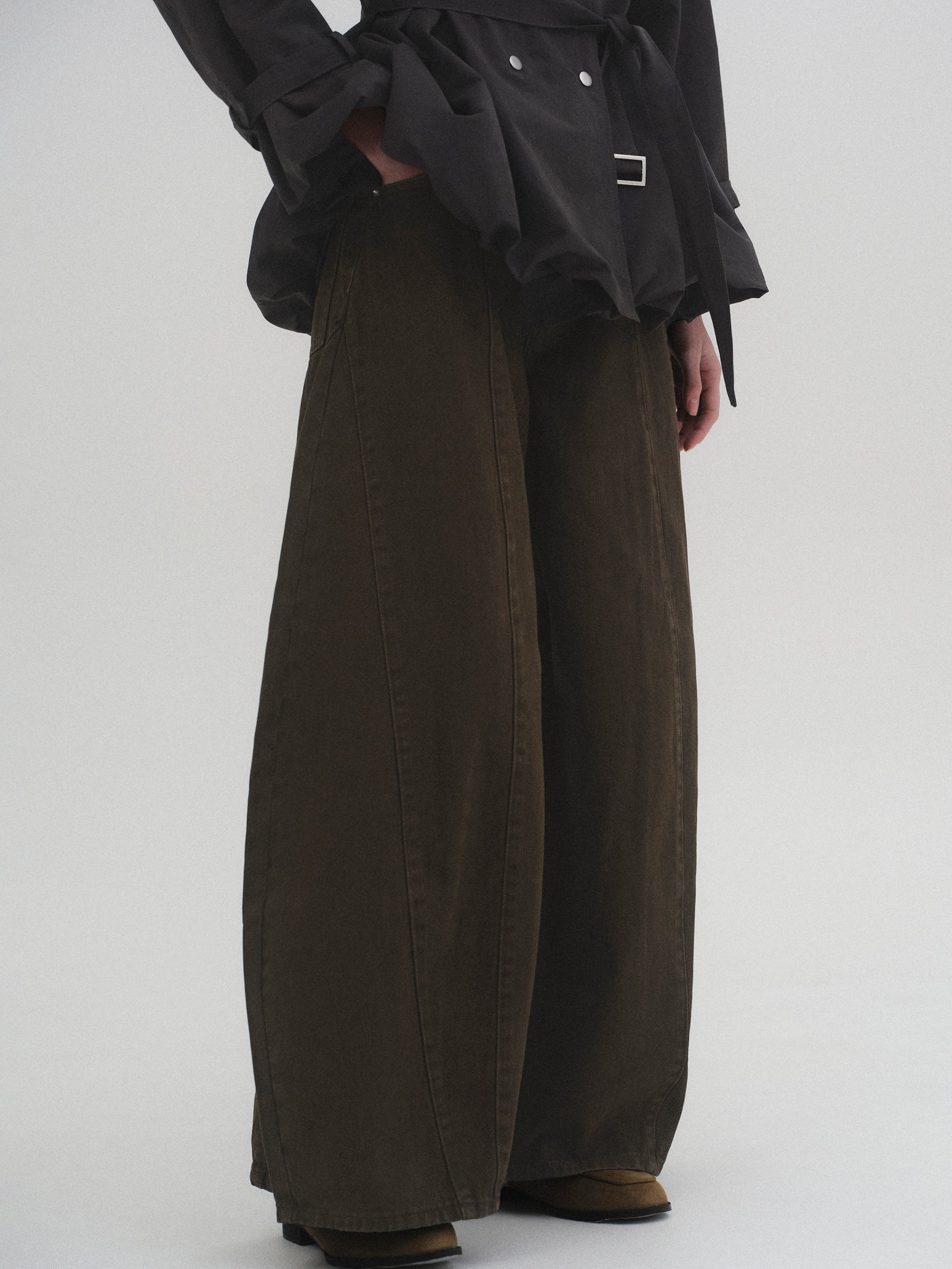 Wide Paneled Jeans, Brown