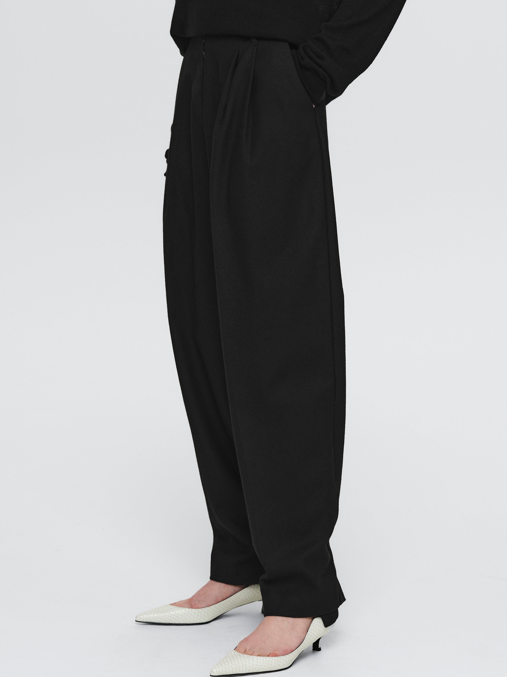 Button Tapered Trousers, Black