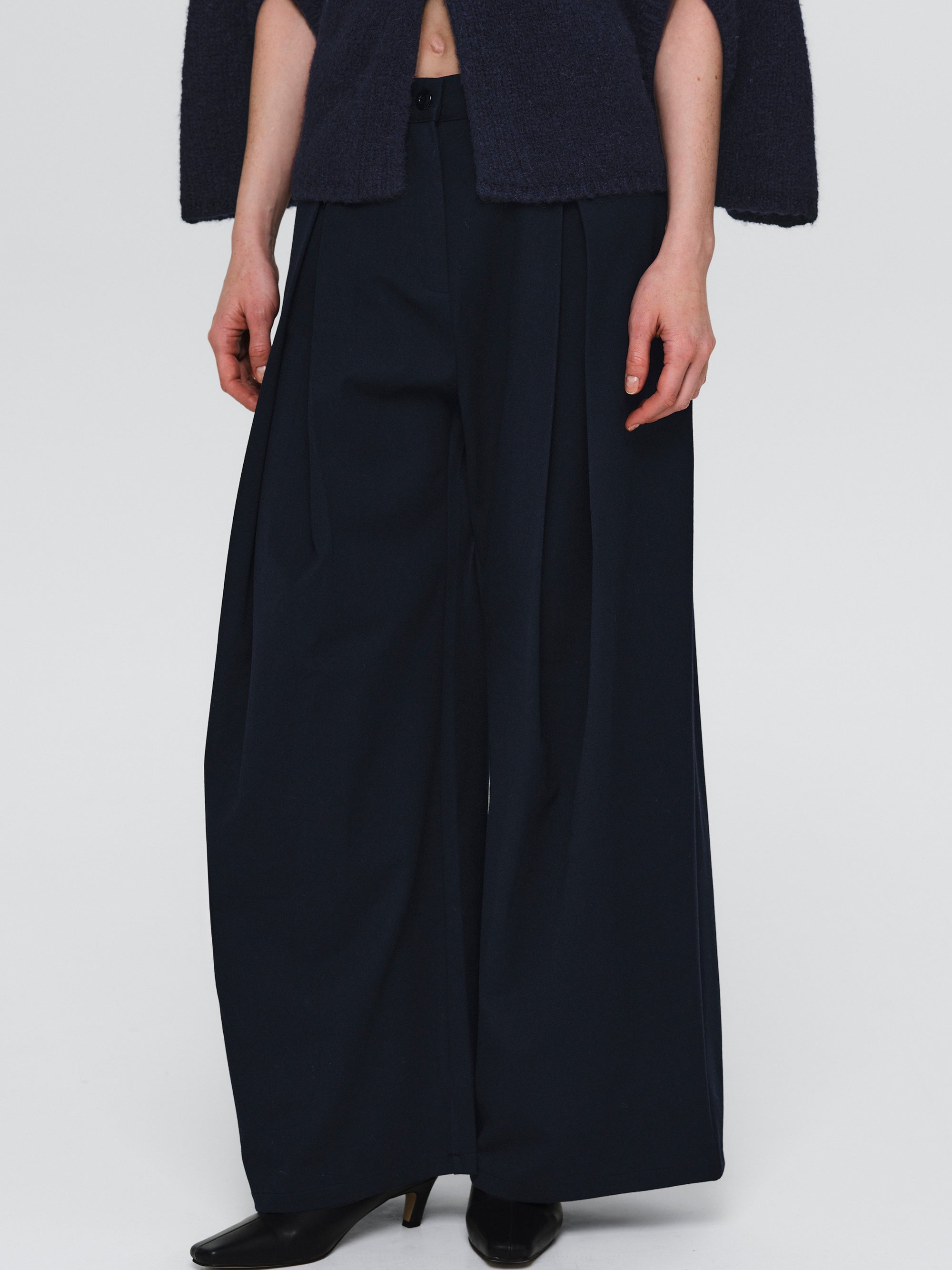 Pleated Trousers, Navy