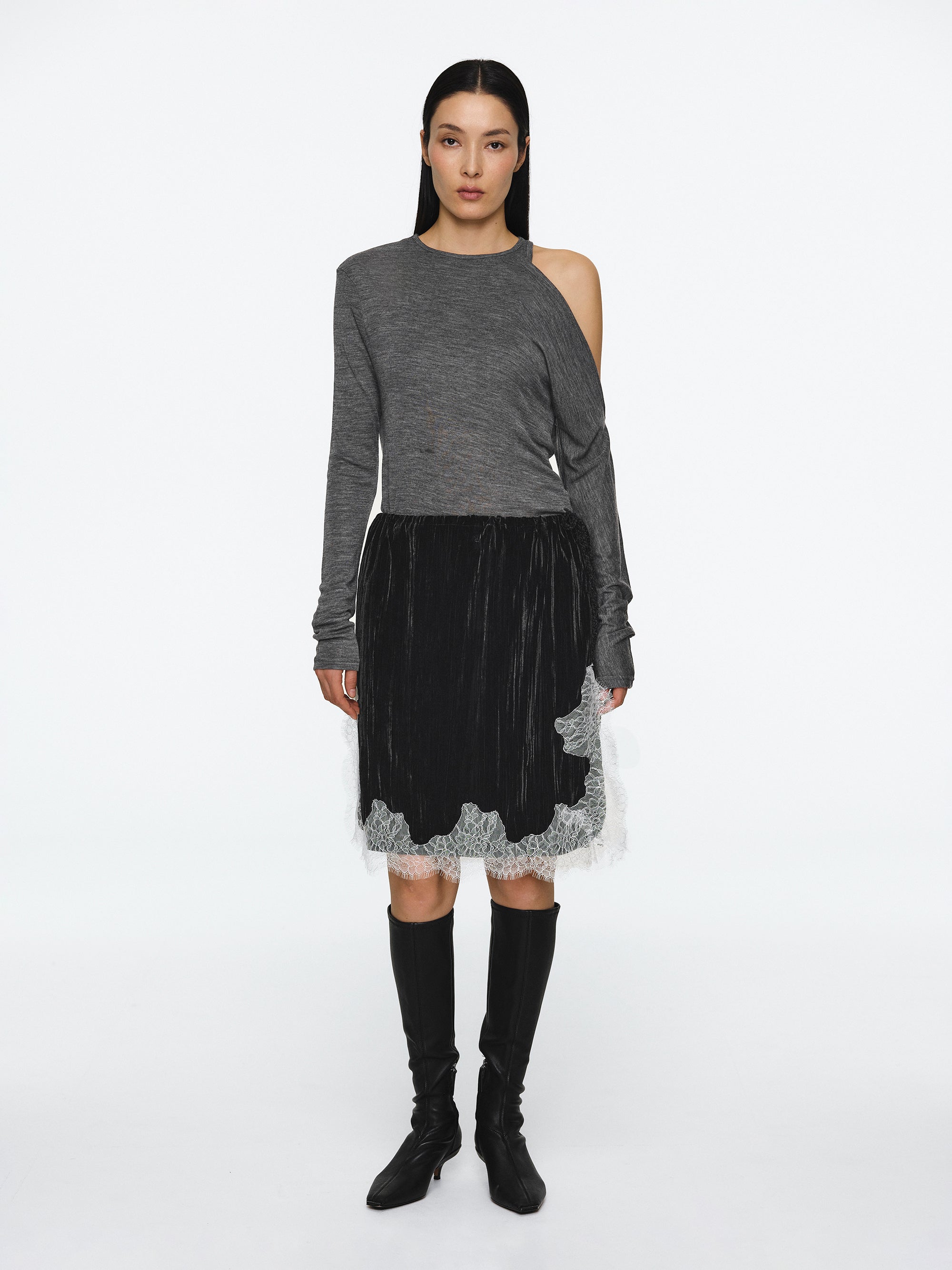 Lace-Trimmed Velvet Skirt, Black