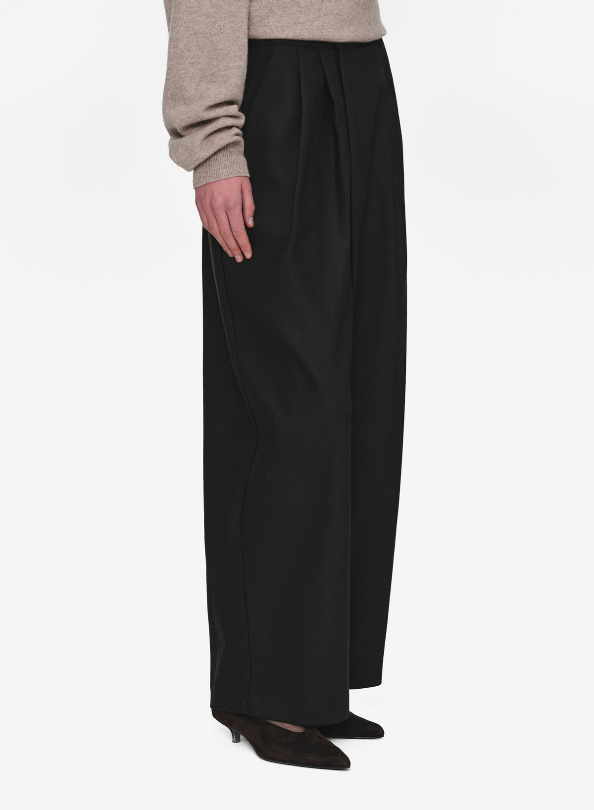 Leiko Pleated Trousers, Black