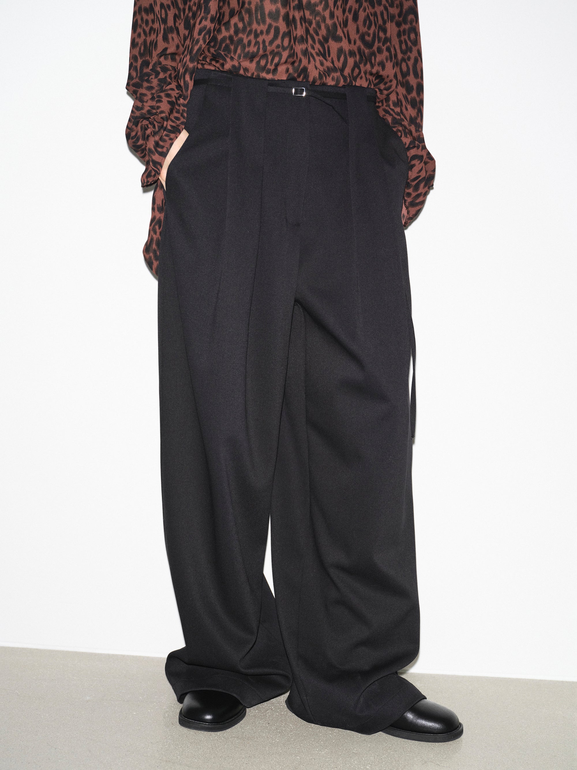 Belted Front-Tuck Trousers, Black