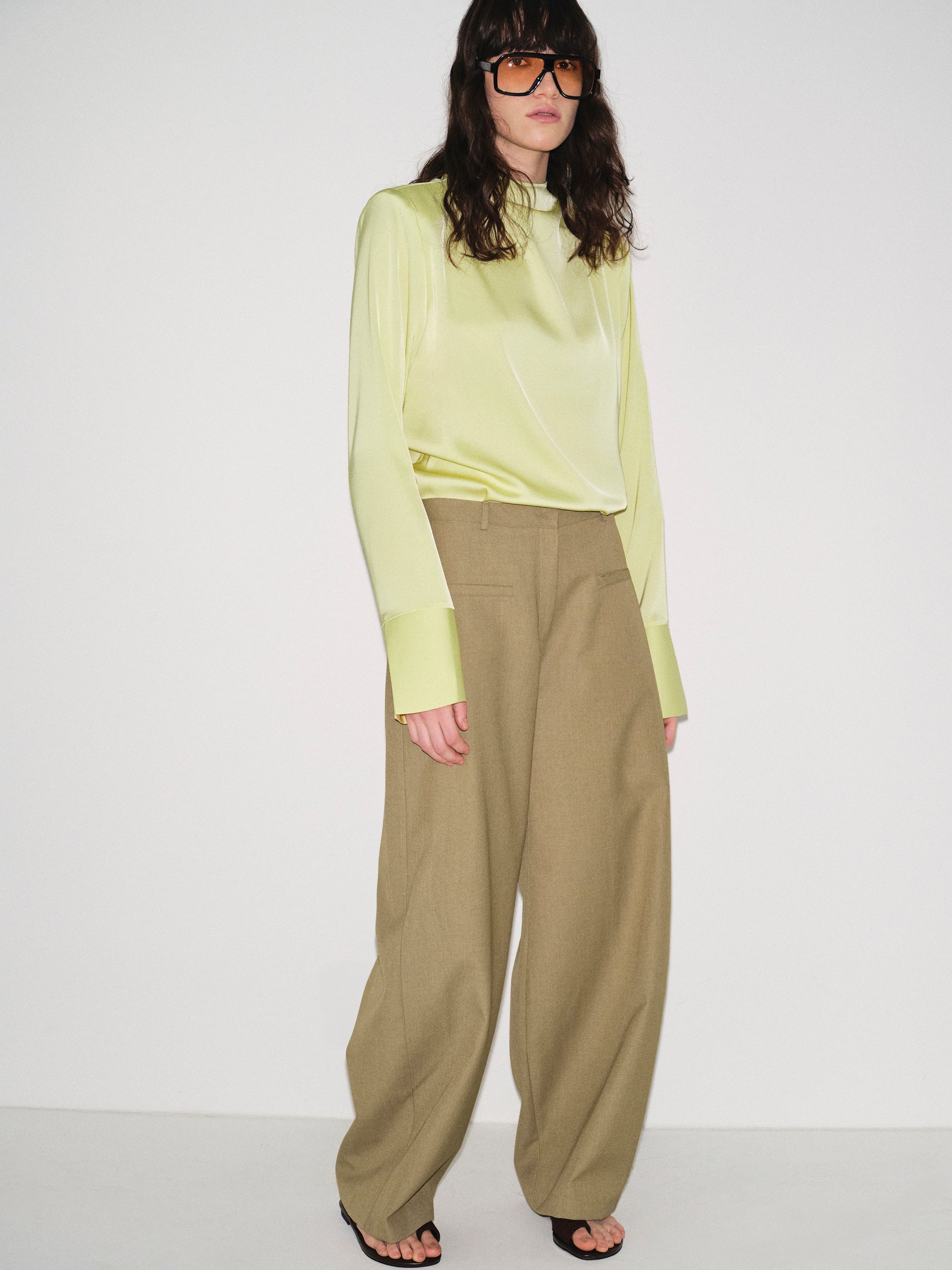 Mesa Front Welt Pocket Trousers, Beige