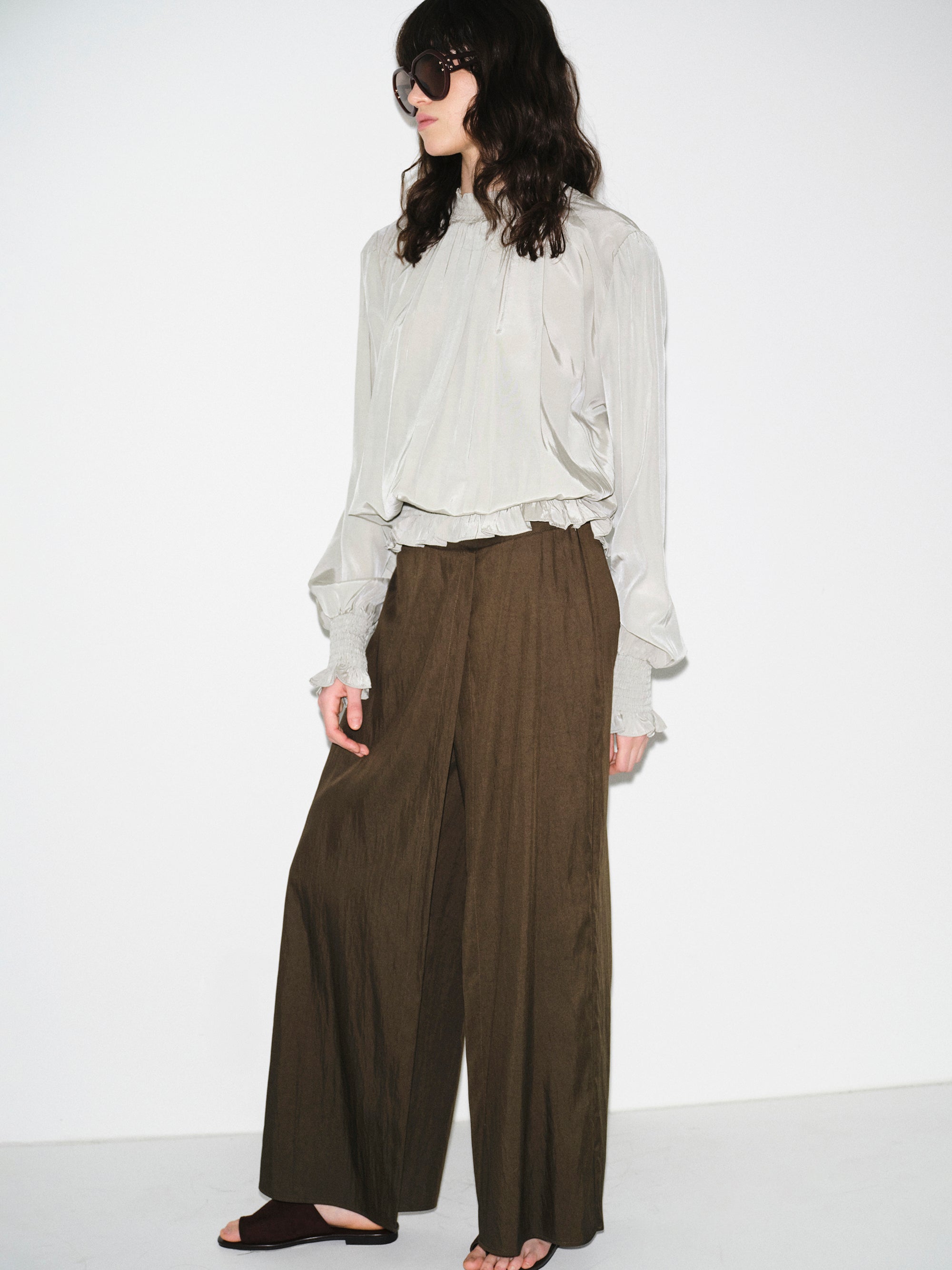 Double-Layer Crinkled Trousers, Brown